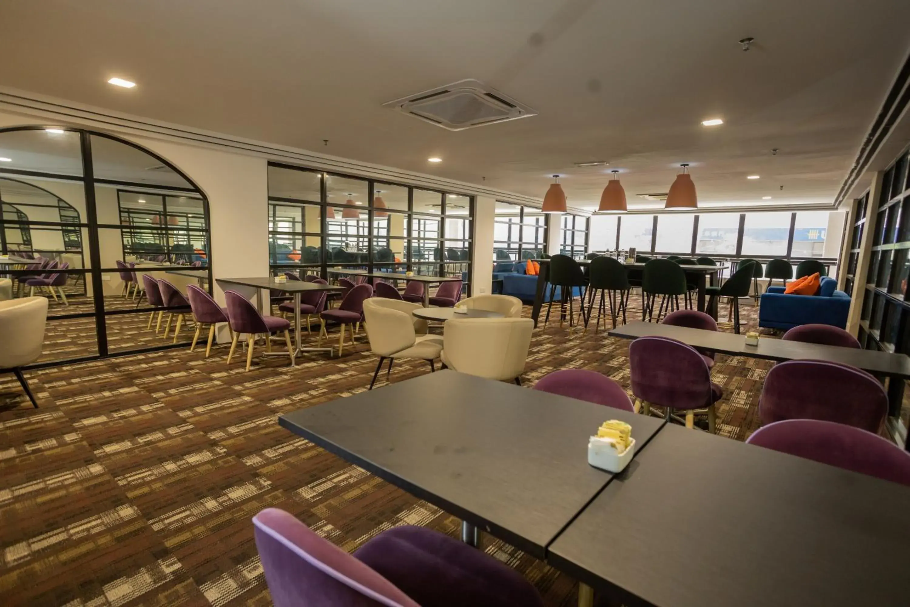 Lounge or bar in Citrus Hotel Johor Bahru by Compass Hospitality