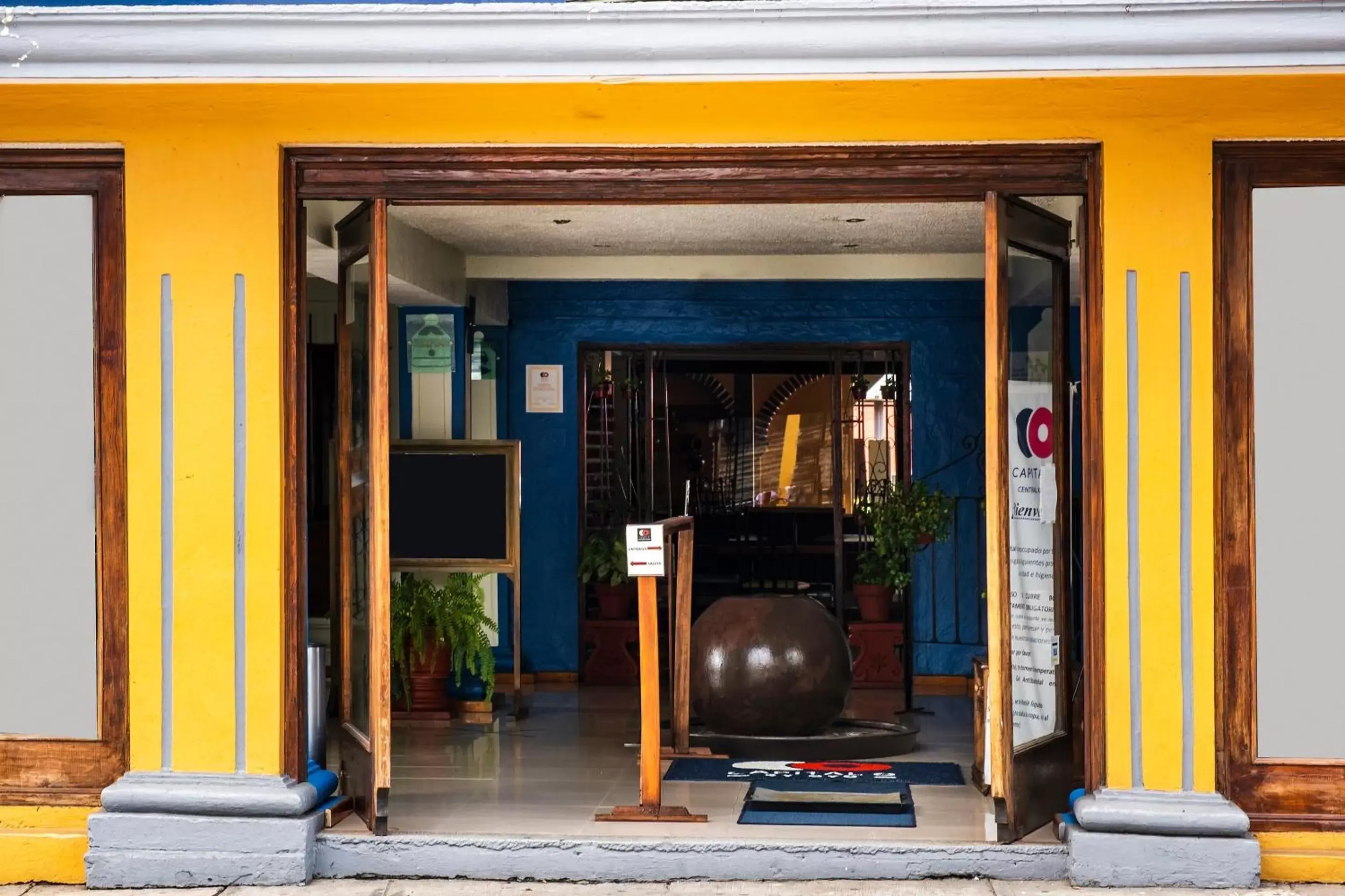 Facade/entrance in Capital O Hotel Central, Xalapa