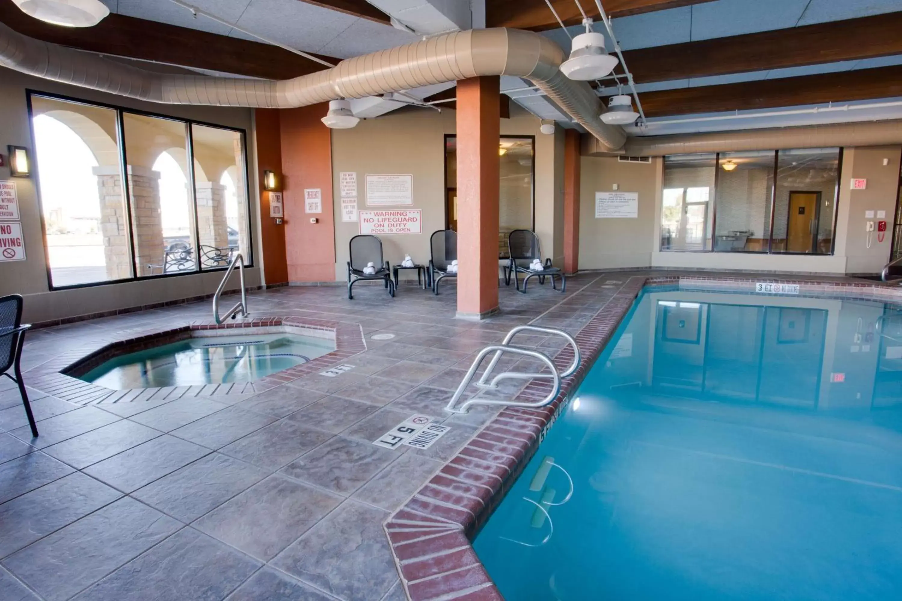 Activities, Swimming Pool in Drury Inn & Suites Amarillo