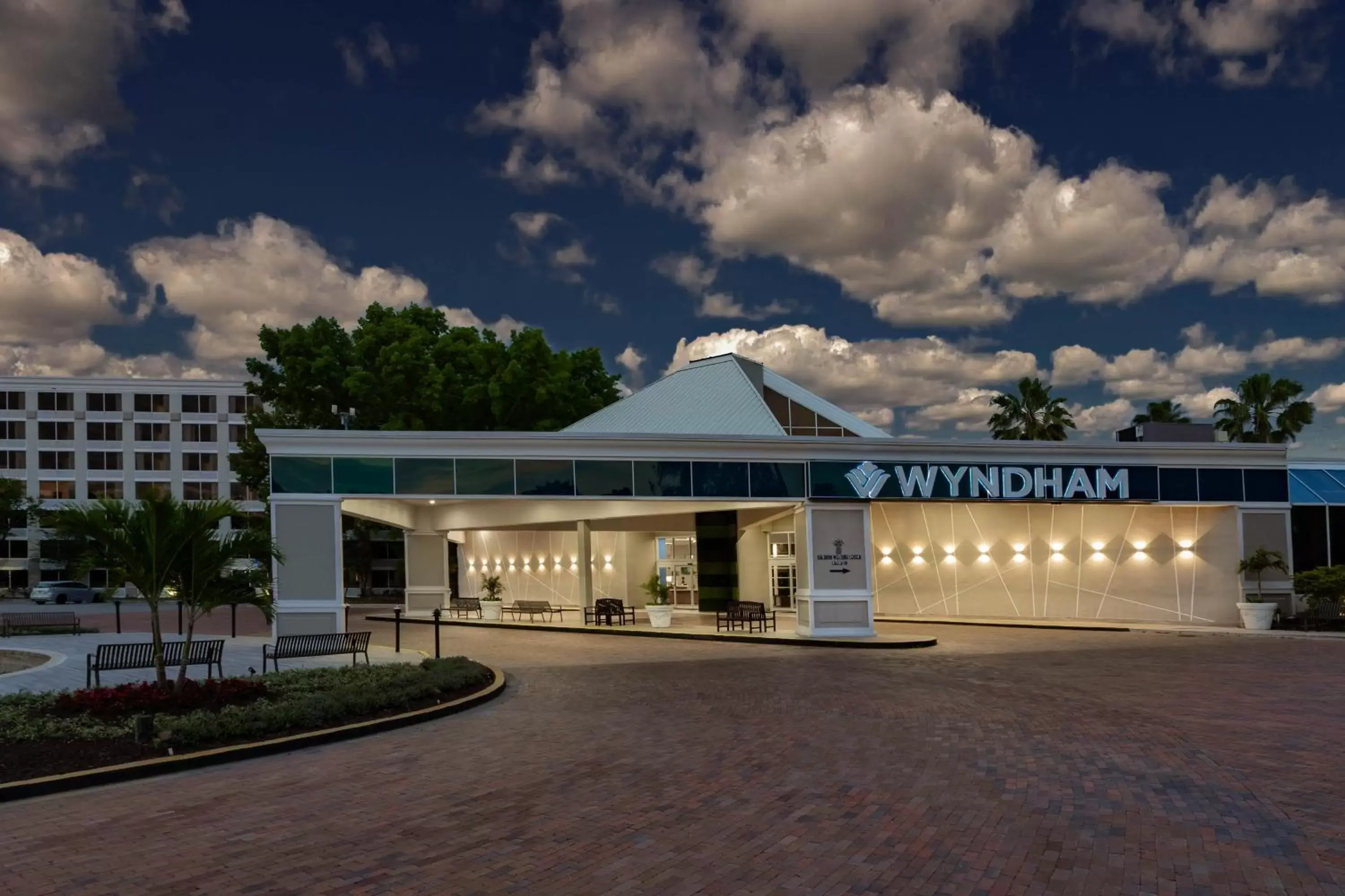 Property building in Wyndham Orlando Resort & Conference Center, Celebration Area