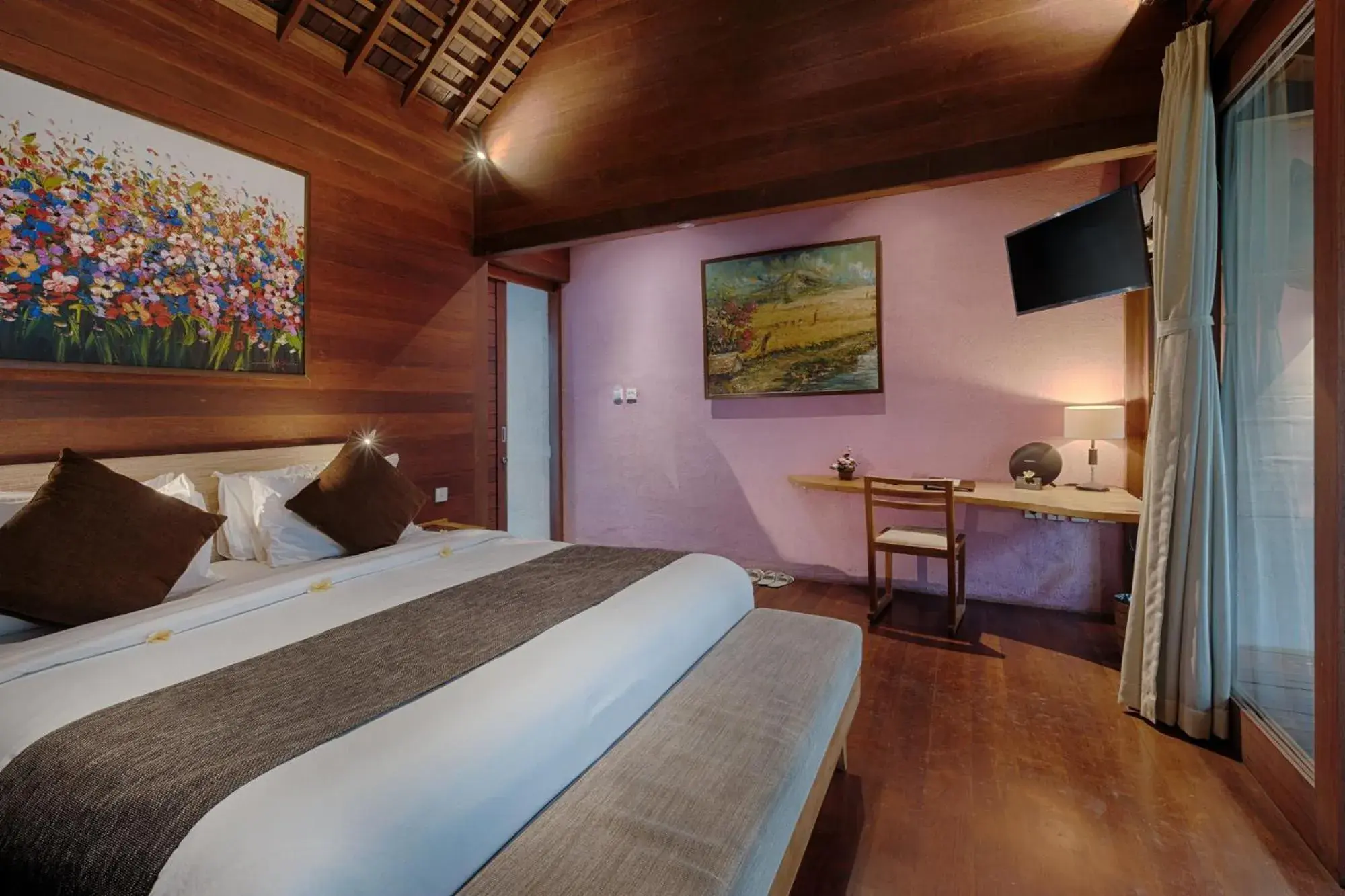 Property building, Bed in Ubud Padi Villas