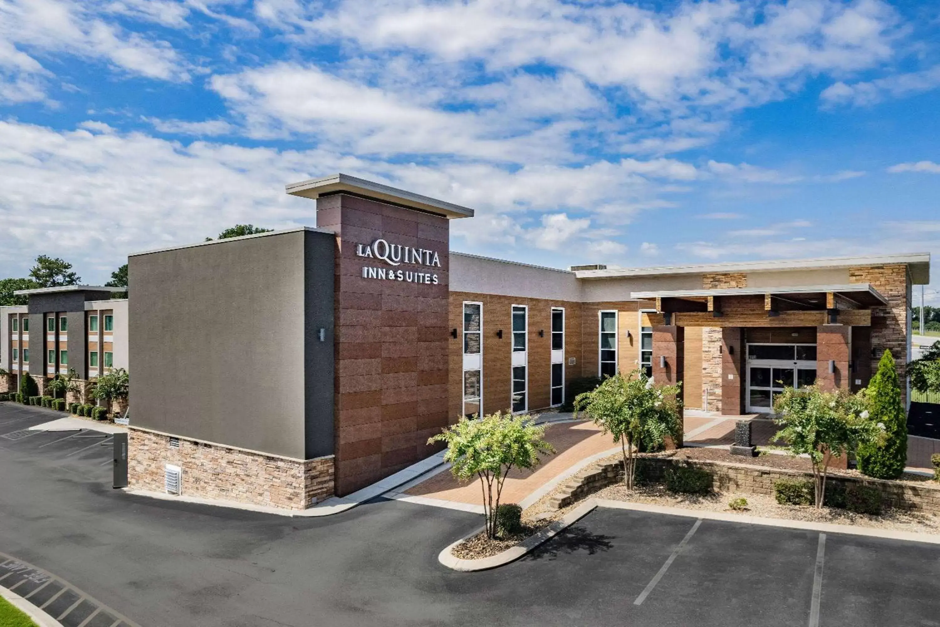 Property Building in La Quinta by Wyndham Chattanooga - East Ridge