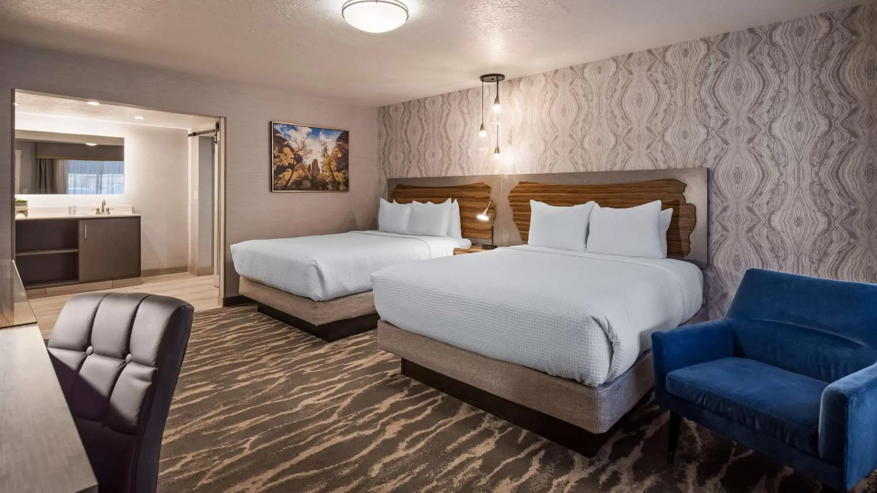 Photo of the whole room, Bed in Aiden by Best Western @ St. George