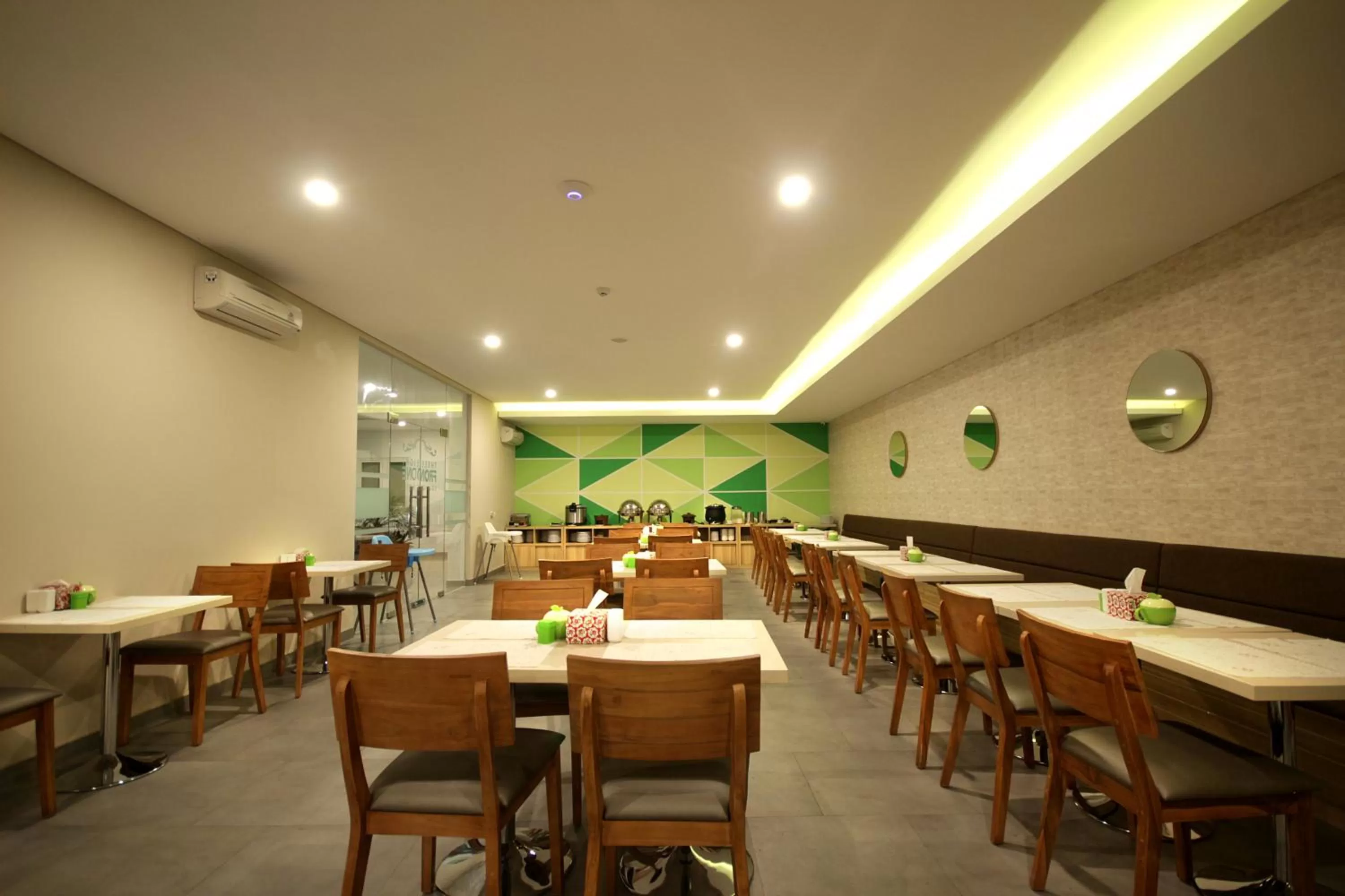 Restaurant/places to eat in Three Eight Front One Boutique Batu Malang