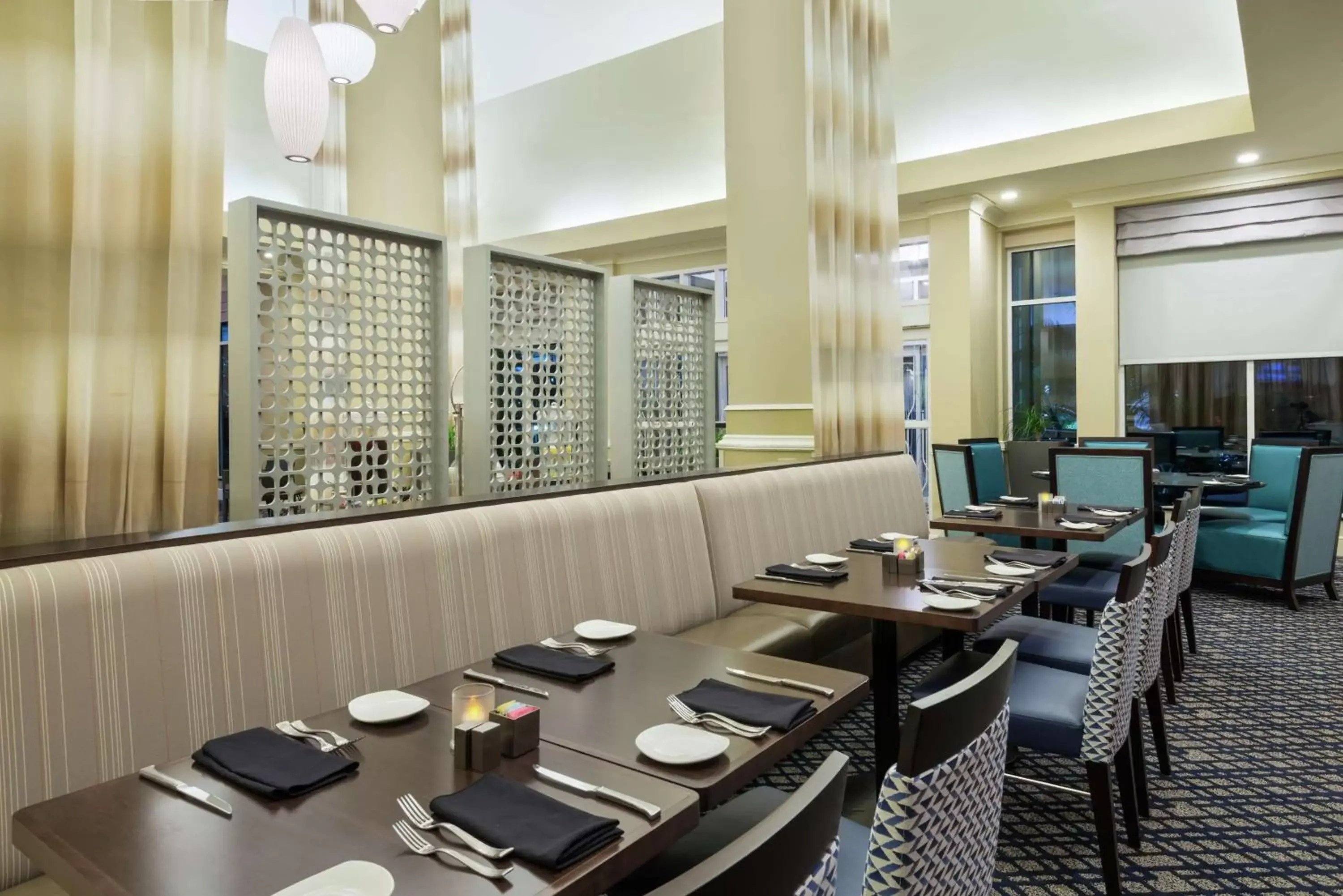 Restaurant/Places to Eat in Hilton Garden Inn Tampa Airport/Westshore
