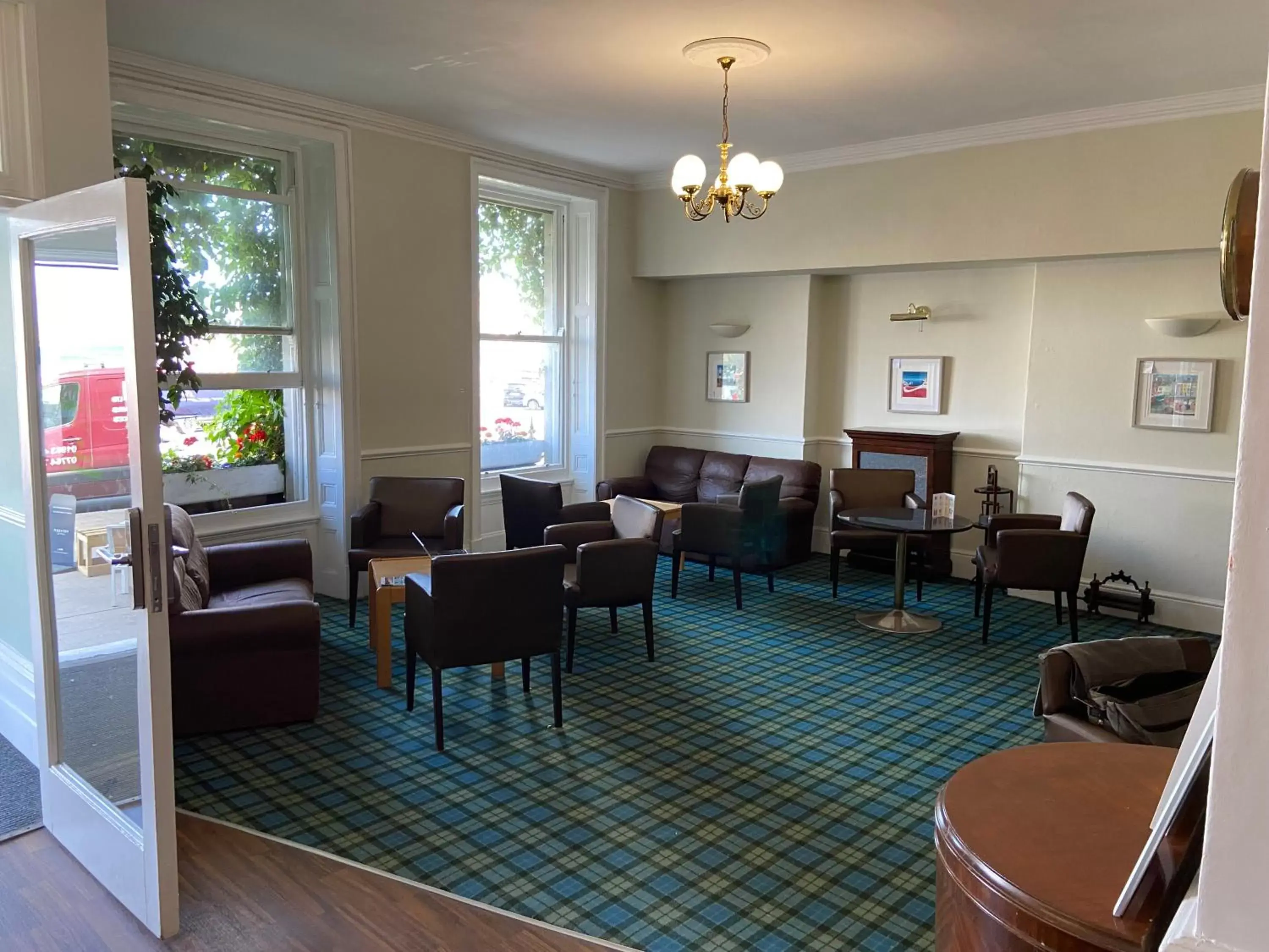 Seating area, Restaurant/Places to Eat in The Fairhaven Hotel