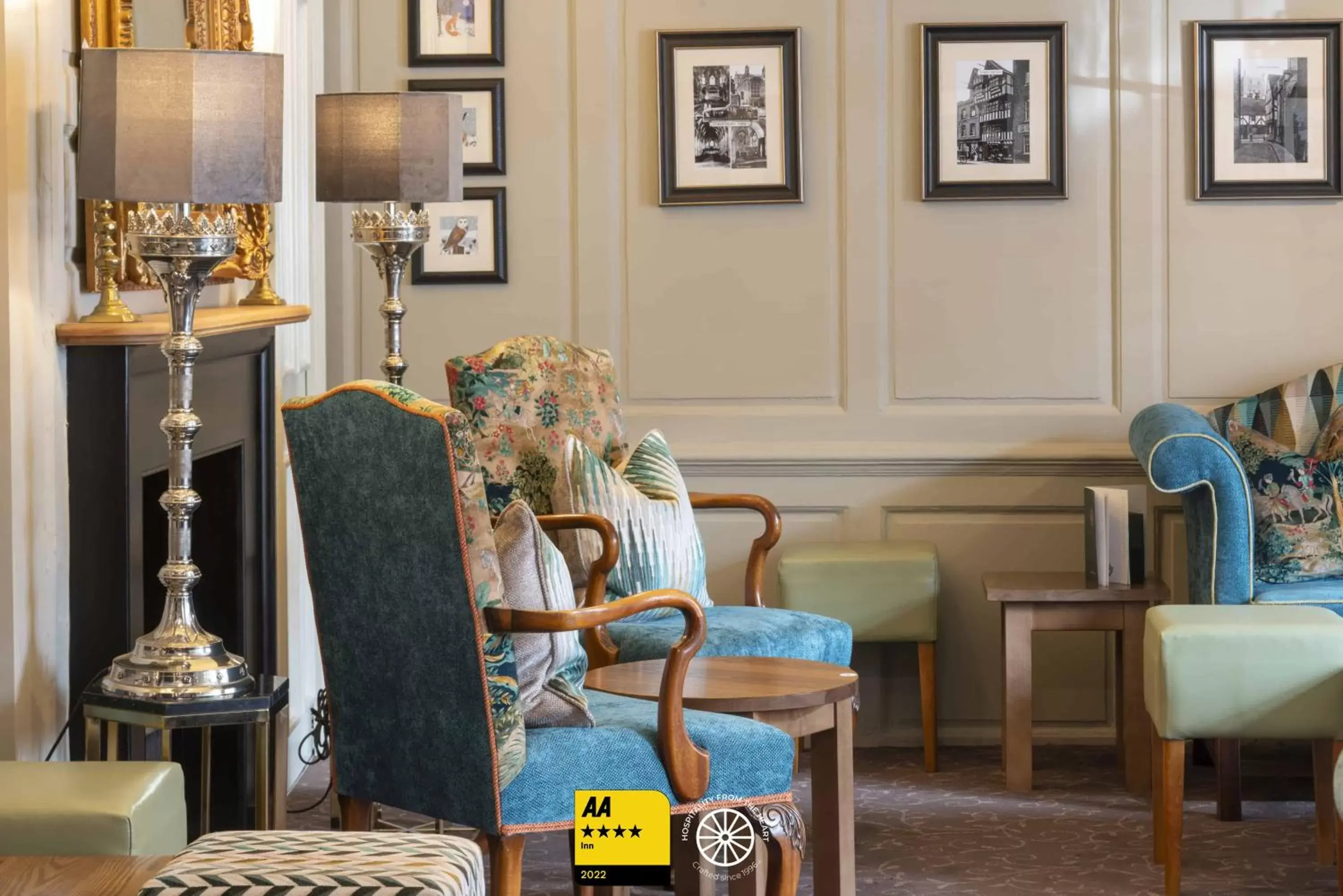 Lounge or bar, Seating Area in The Tudor House Hotel, Tewkesbury, Gloucestershire