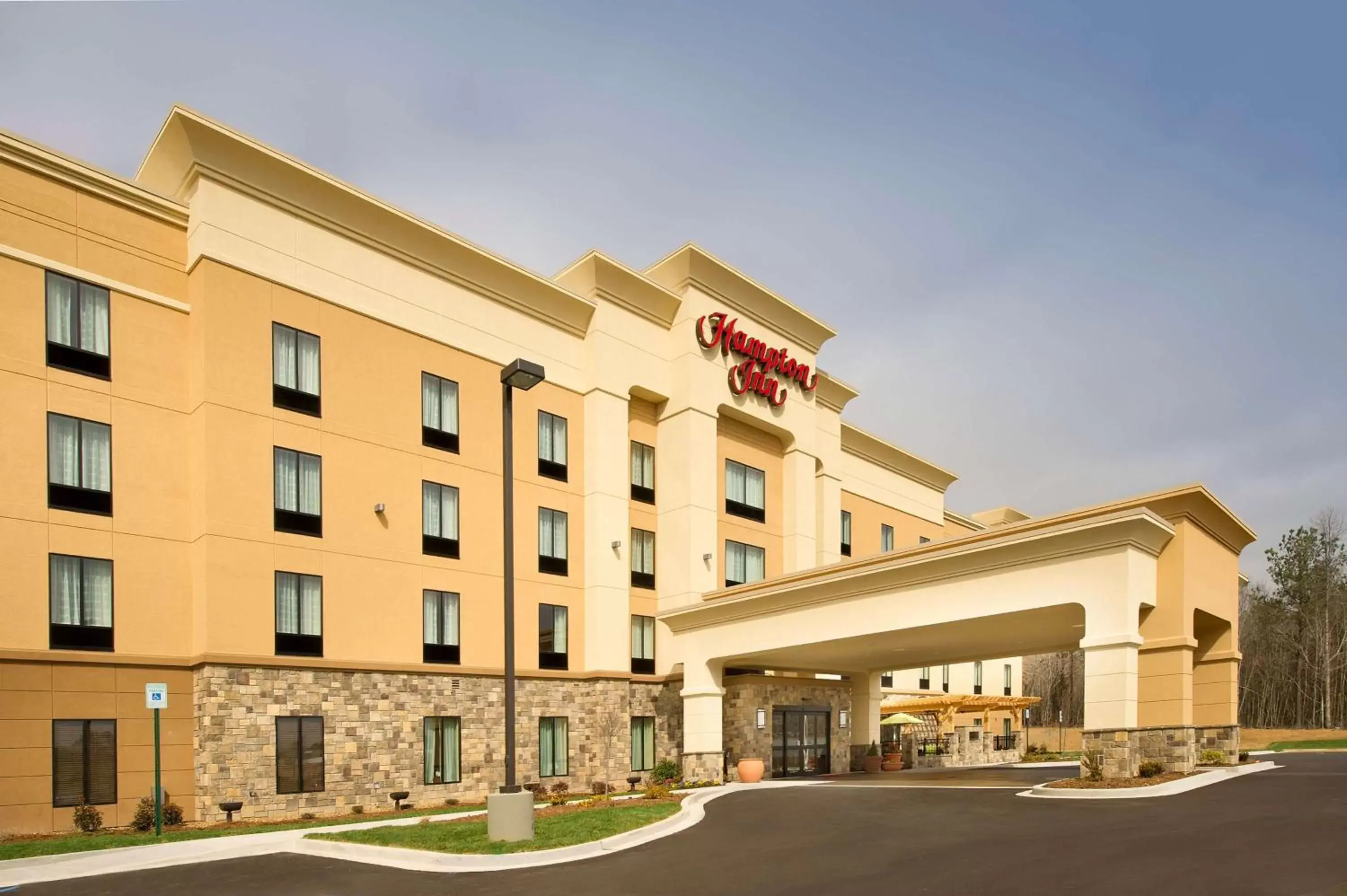 Property Building in Hampton Inn Cleveland Tennessee