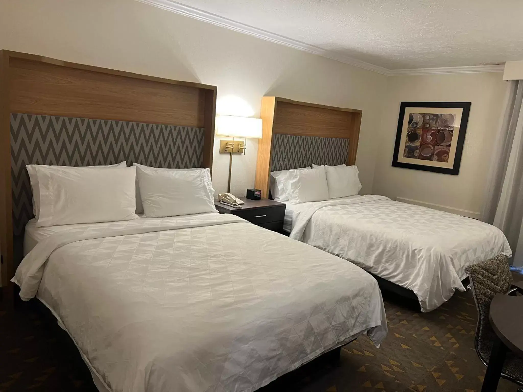 Photo of the whole room, Bed in Holiday Inn Rock Springs, an IHG Hotel