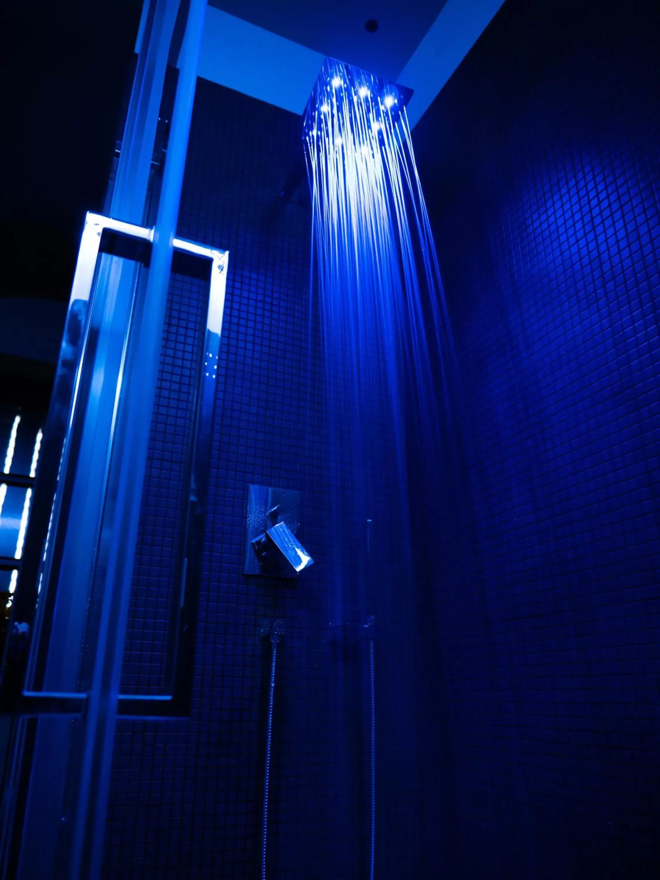 Shower, Bathroom in DhOME B&B