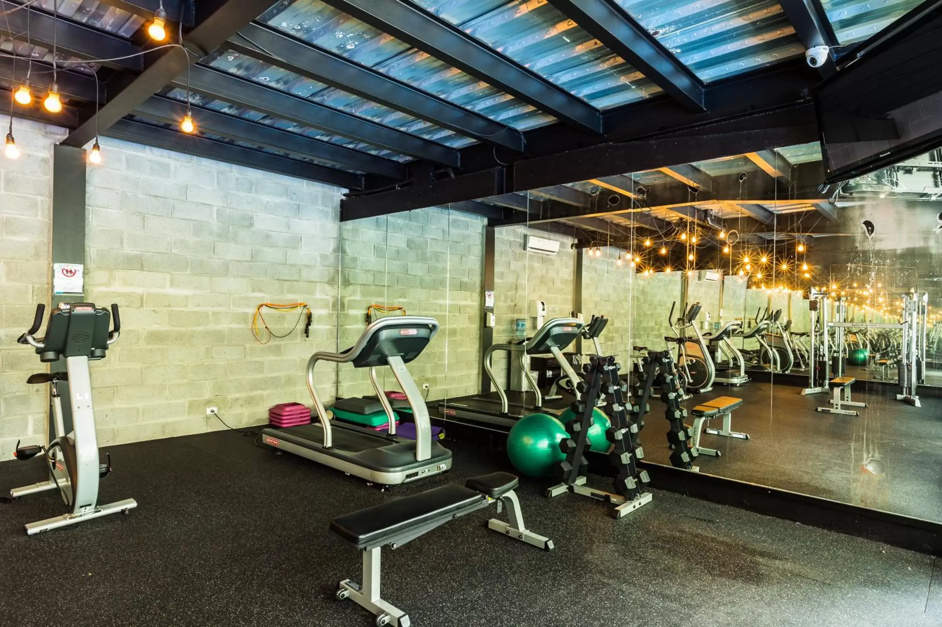 Fitness centre/facilities, Fitness Center/Facilities in Riande Urban Hotel