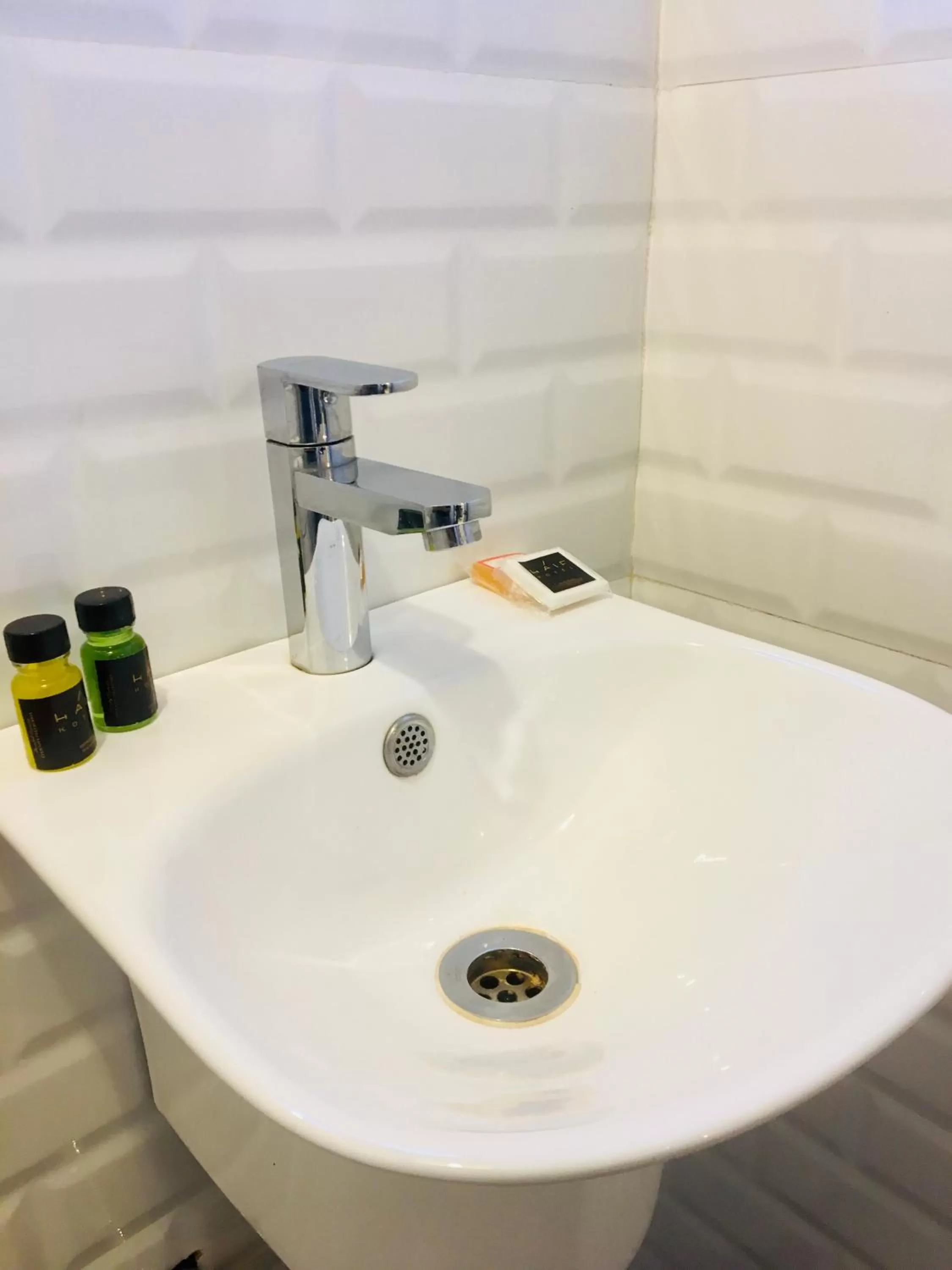 Bathroom in HALF Hotel, Calangute