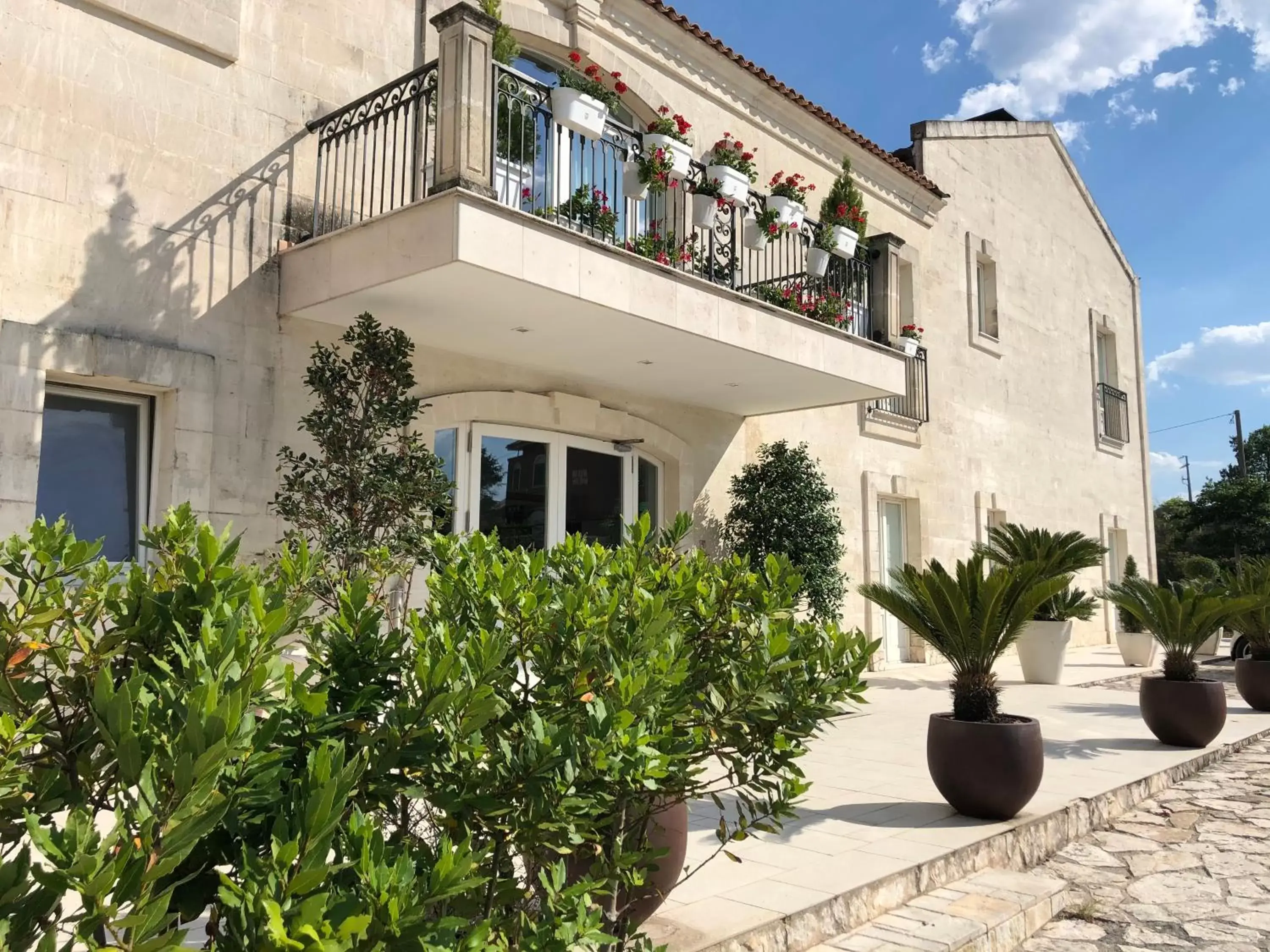 Facade/entrance, Property Building in Hotel Cave Del Sole