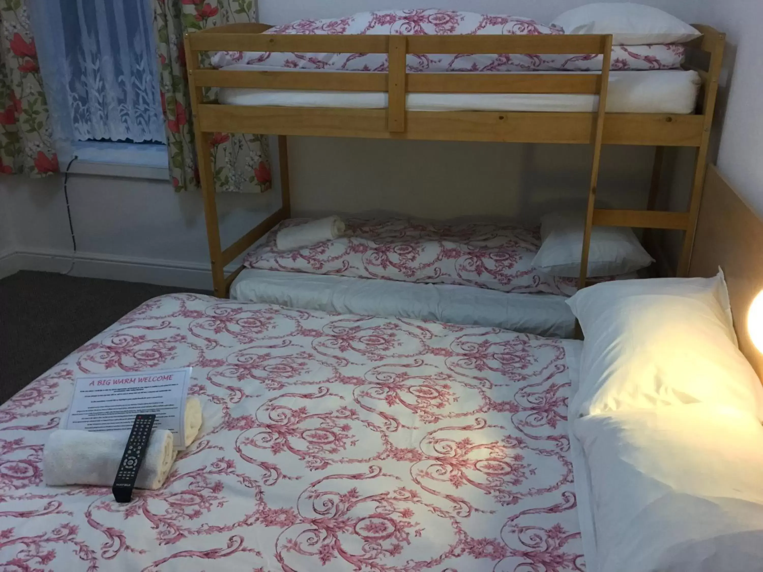 Bed, Bunk Bed in Danescourt Lodge