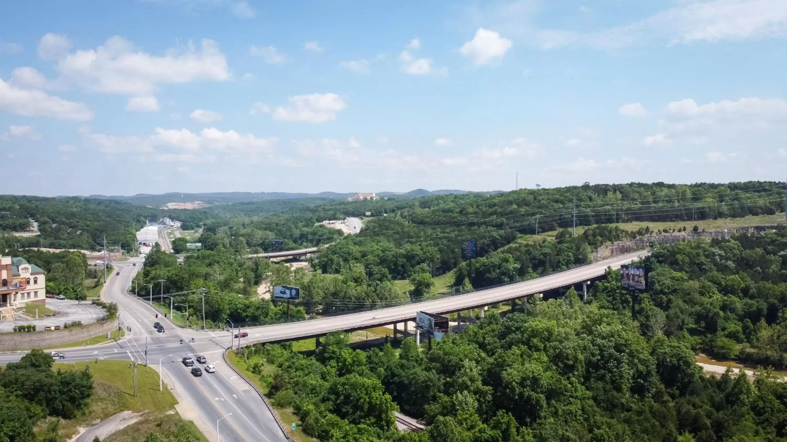 Day, Bird's-eye View in Rosebud Inn