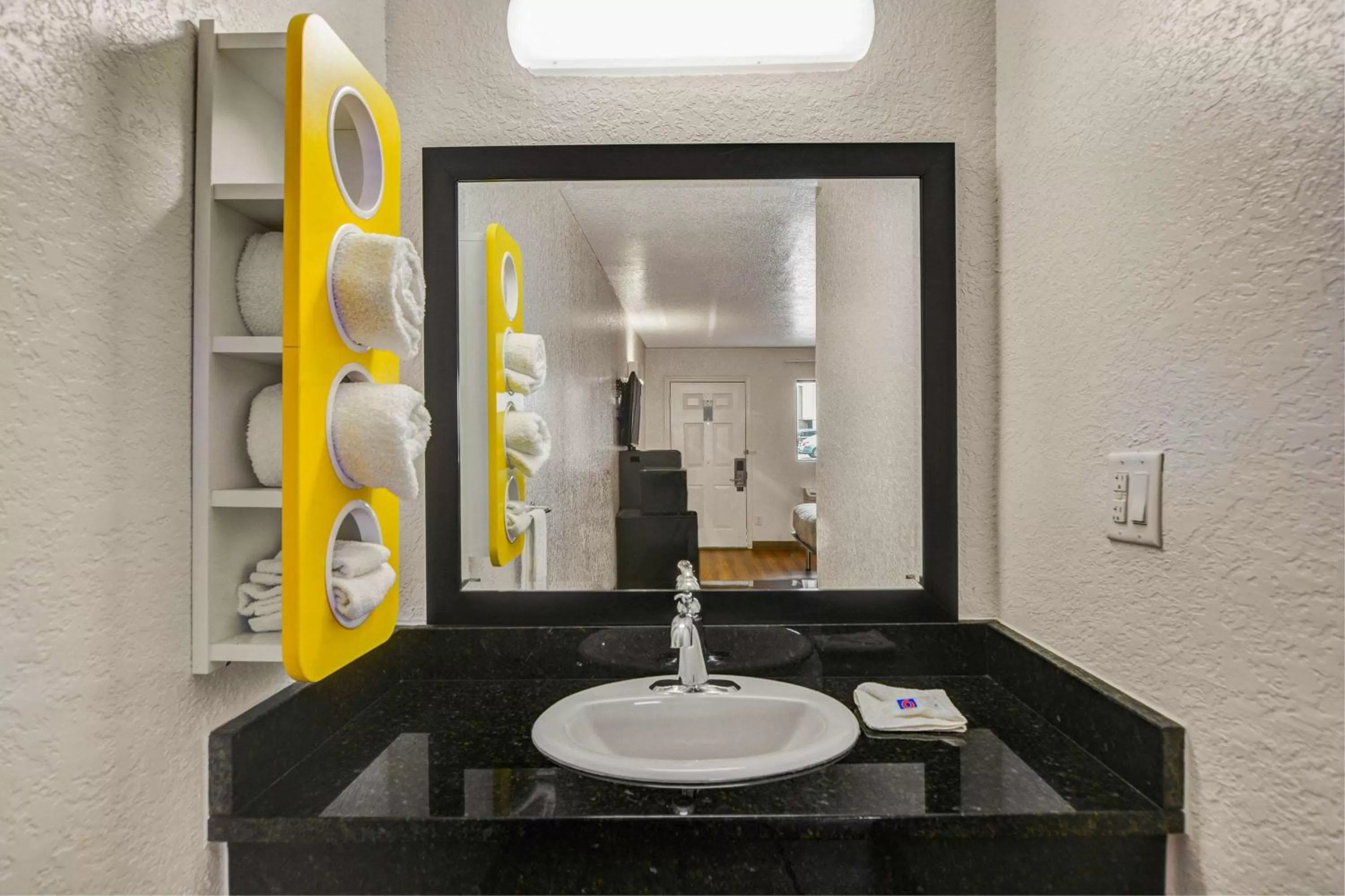 Bathroom in Motel 6-Moultrie, GA