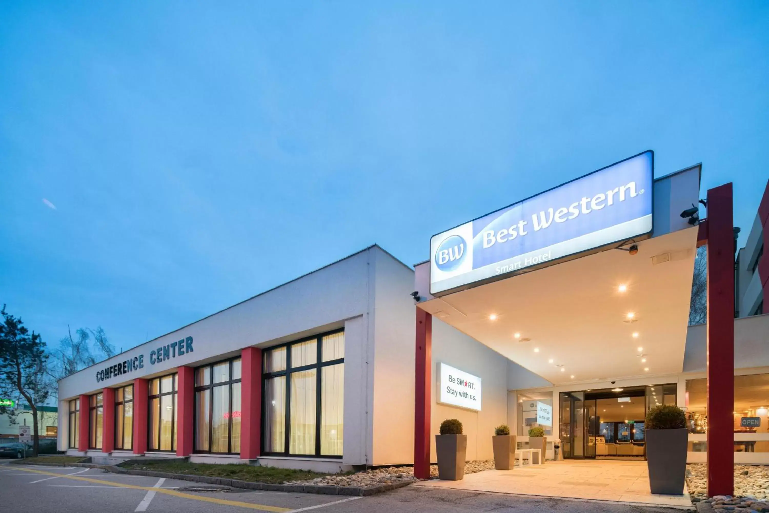 Facade/entrance, Property Building in Best Western Smart Hotel