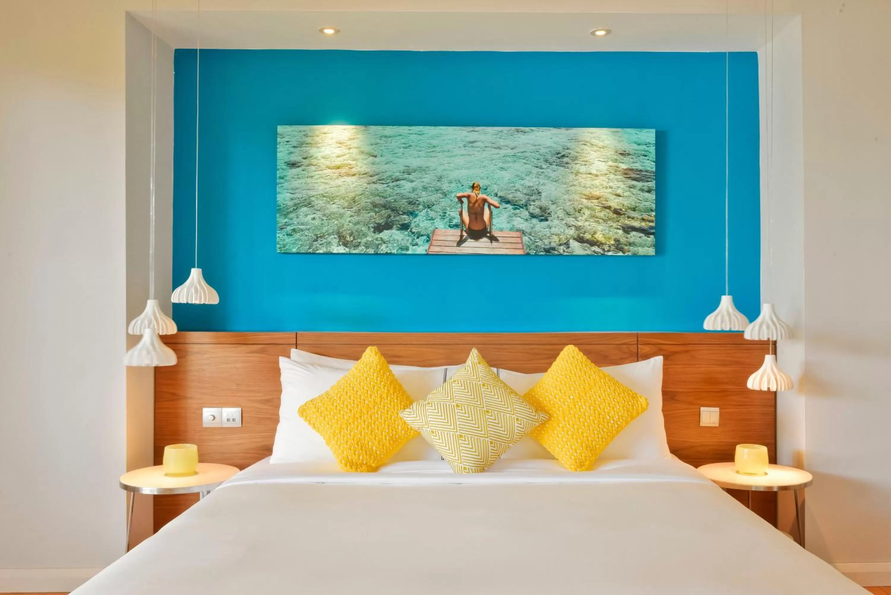 Photo of the whole room, Bed in Kandima Maldives