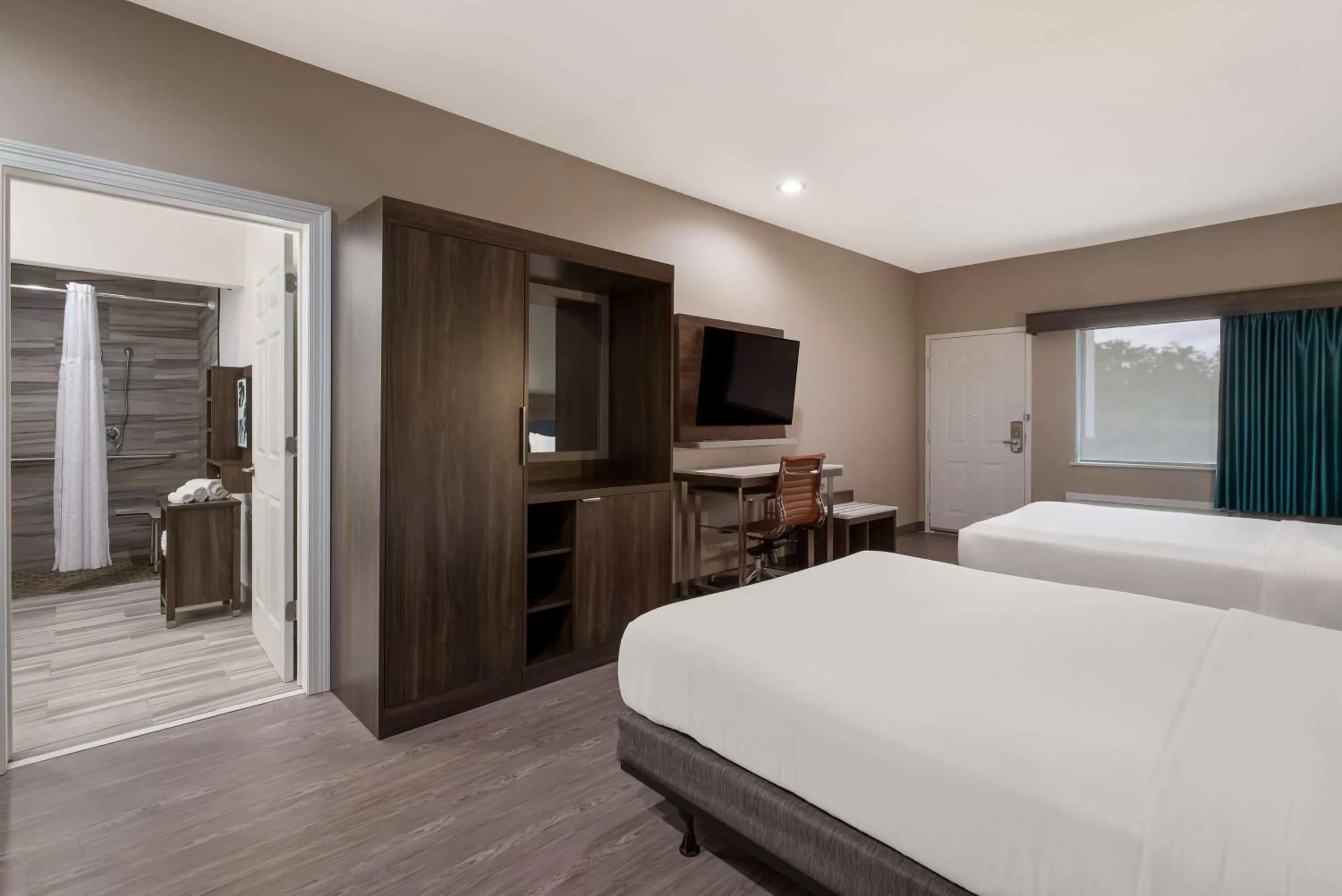 Bedroom, Bed in Best Western La Place Inn