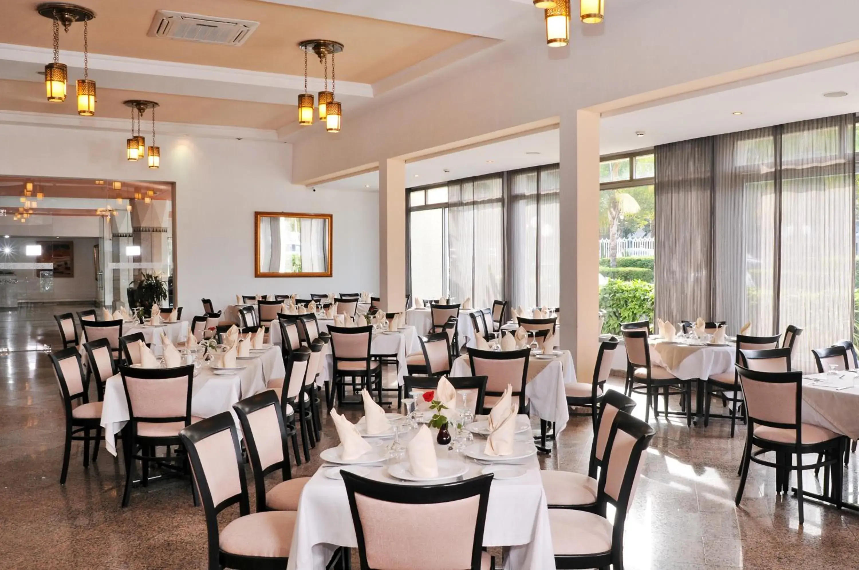 Restaurant/places to eat in Hôtel Volubilis Restaurant/places to eat in Hôtel Volubilis