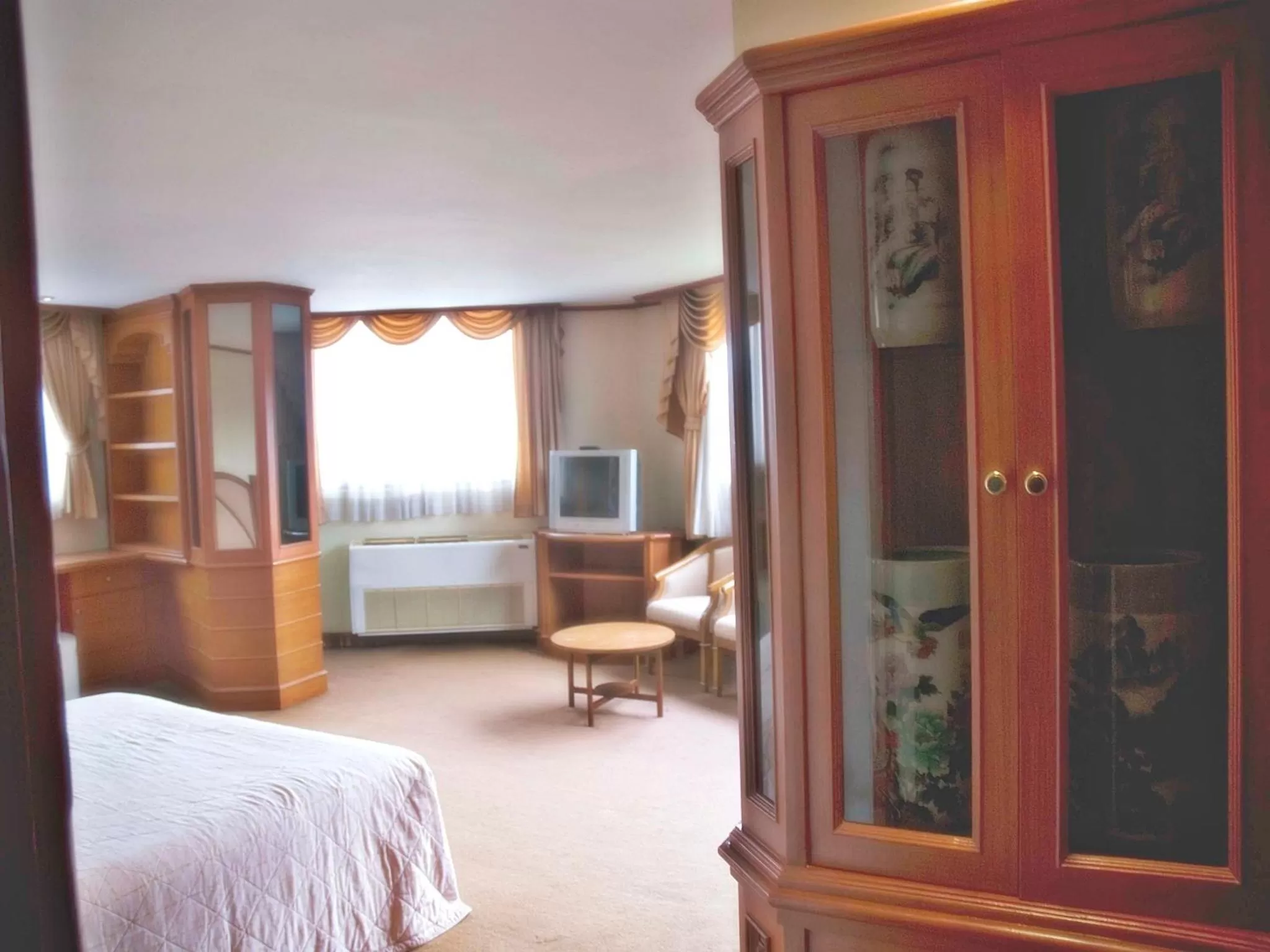 Shower, Bed in Chiang Mai Phucome Hotel