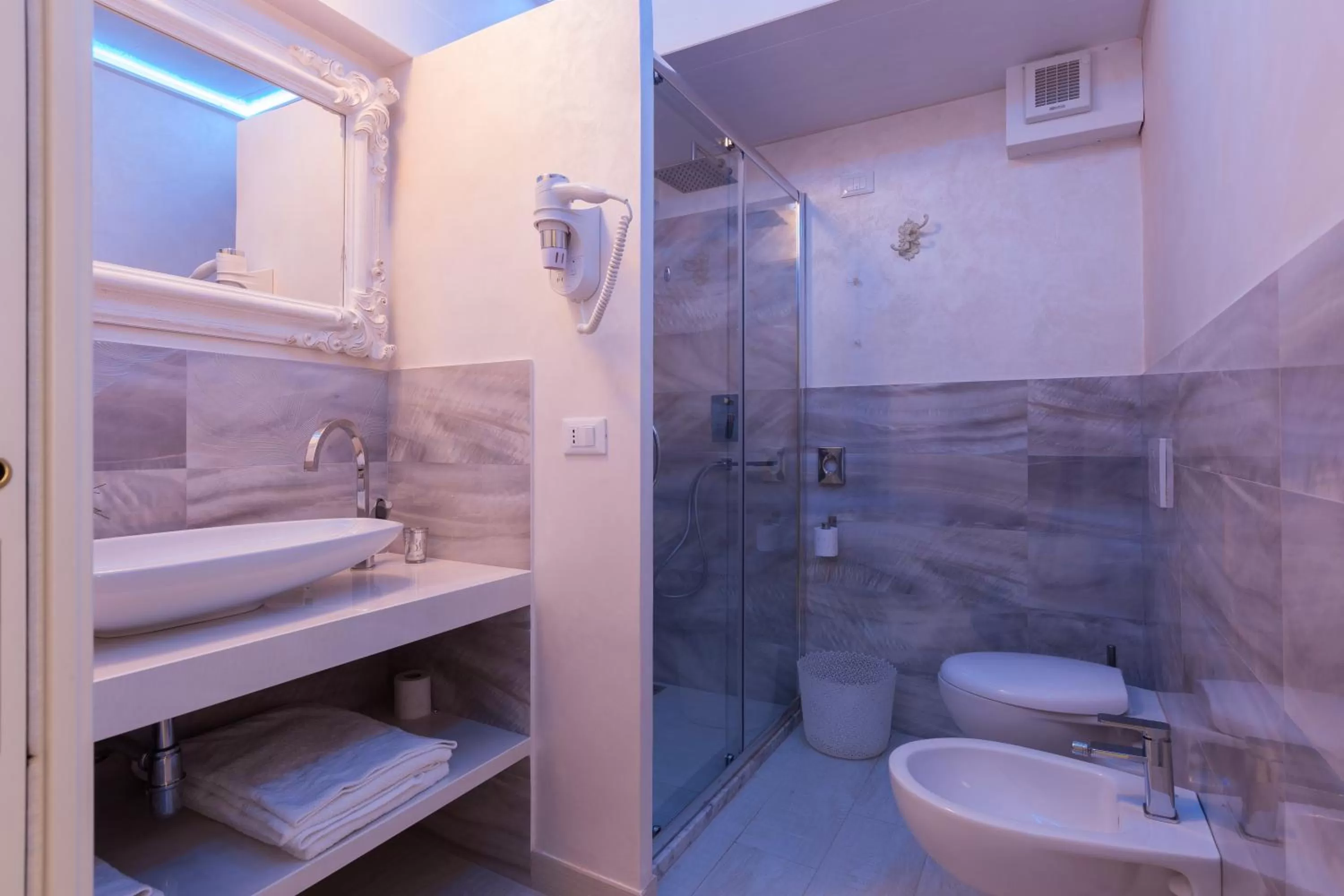 Bathroom in Suite Le Perle