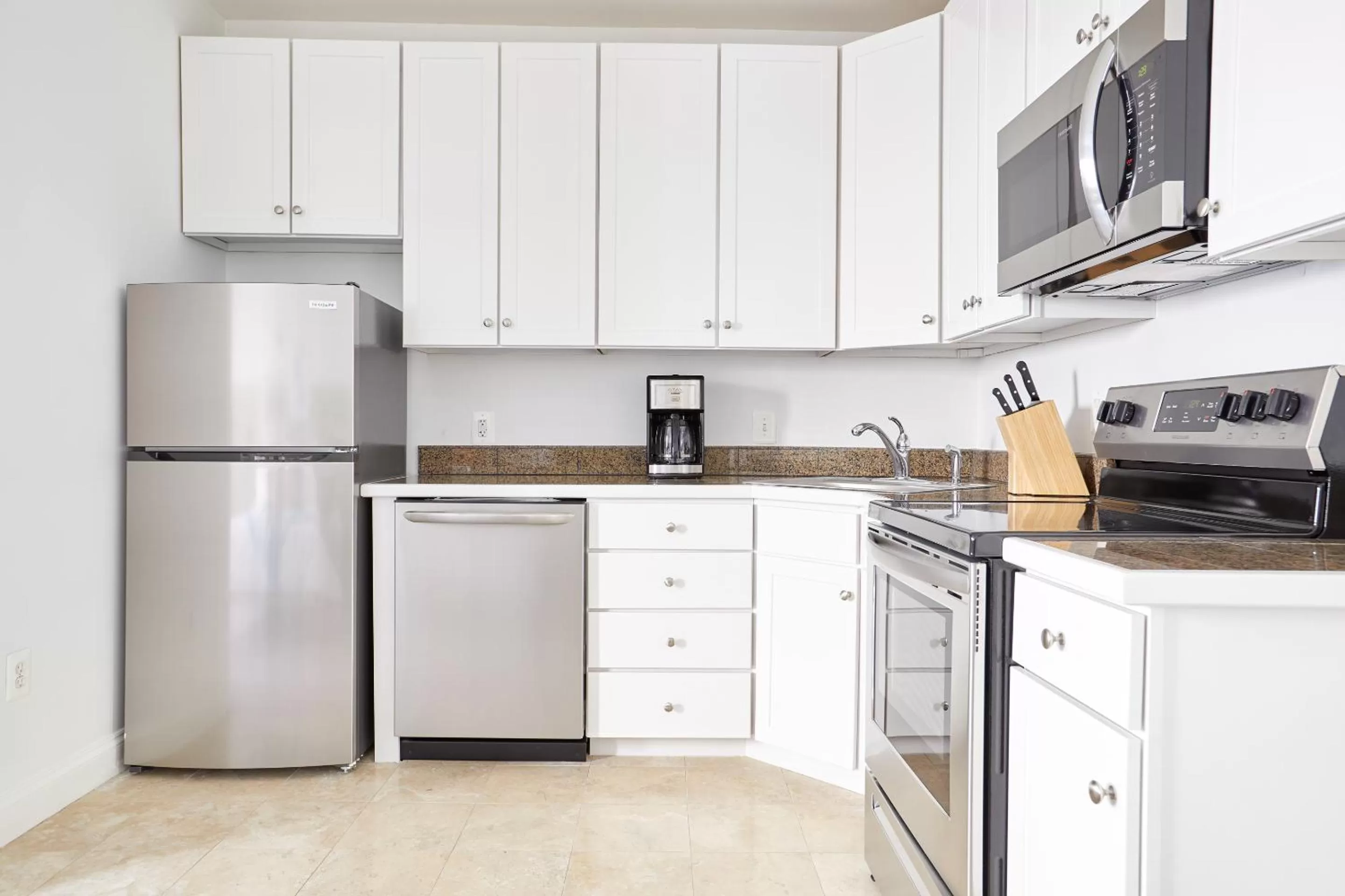 Kitchen or kitchenette in Kasa Del Ray Alexandria