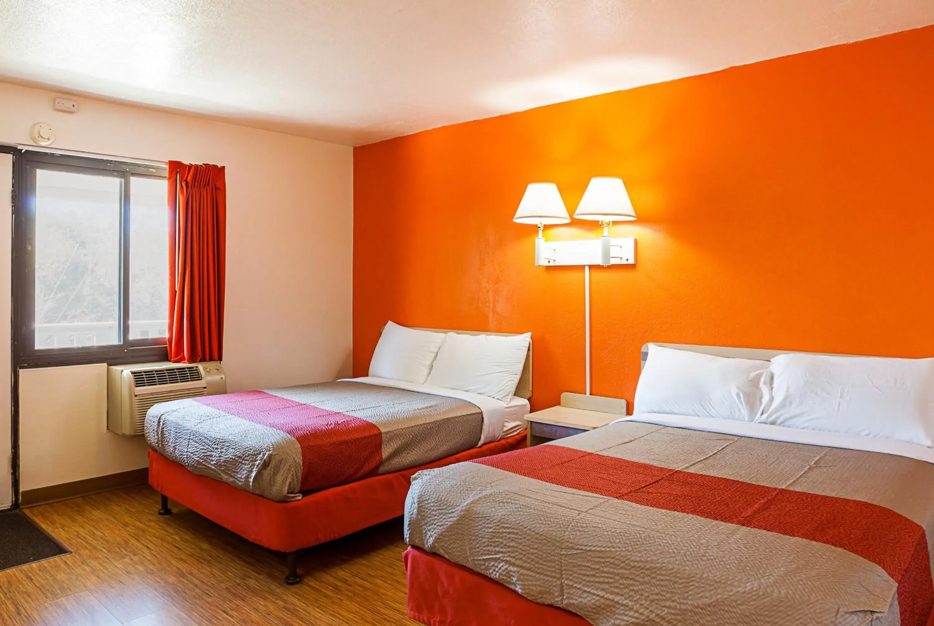 Bedroom, Room Photo in Americas Best Value Inn Bangor