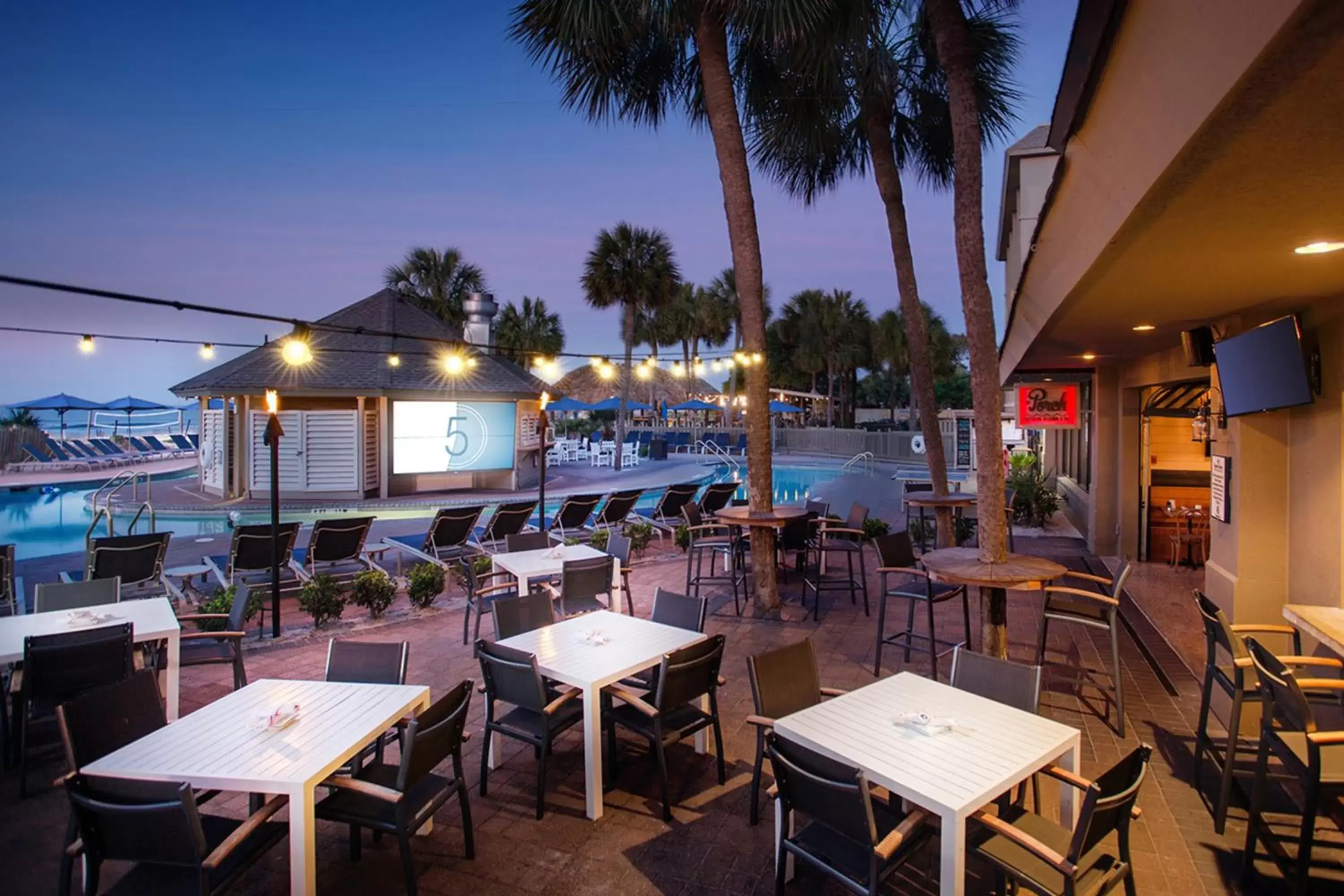 Lobby or reception, Restaurant/Places to Eat in Beach House Resort Hilton Head Island
