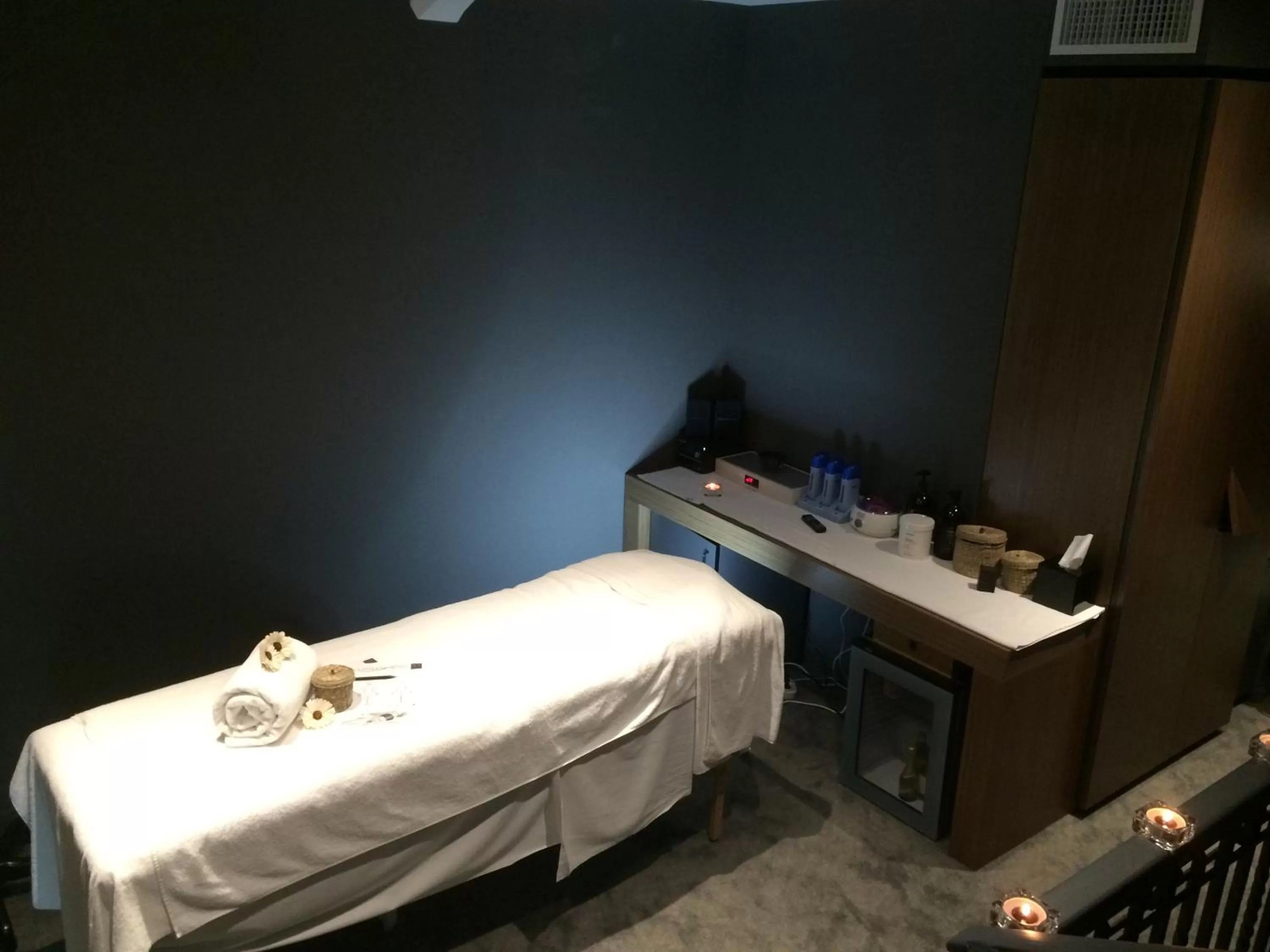 Massage in Hotel The Building