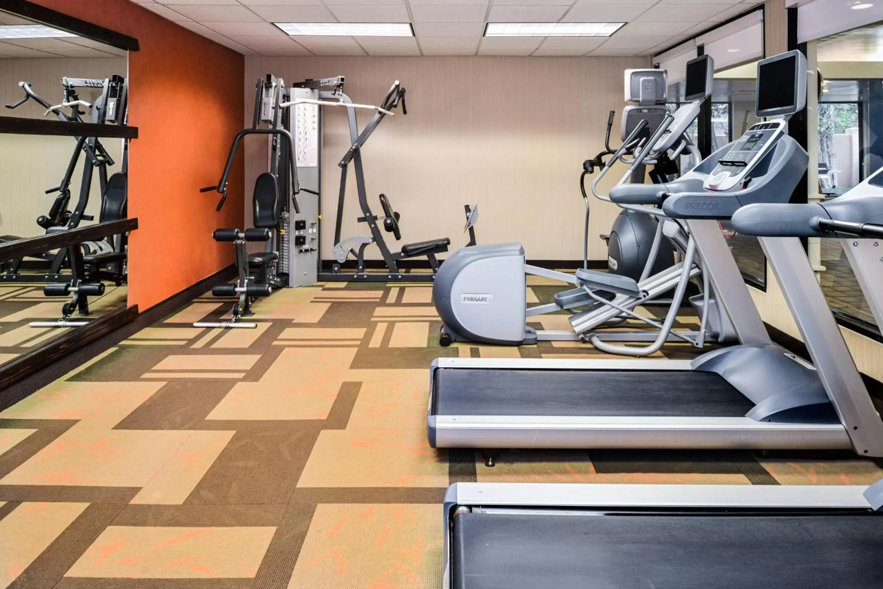 Fitness centre/facilities, Fitness Center/Facilities in Courtyard Beaumont