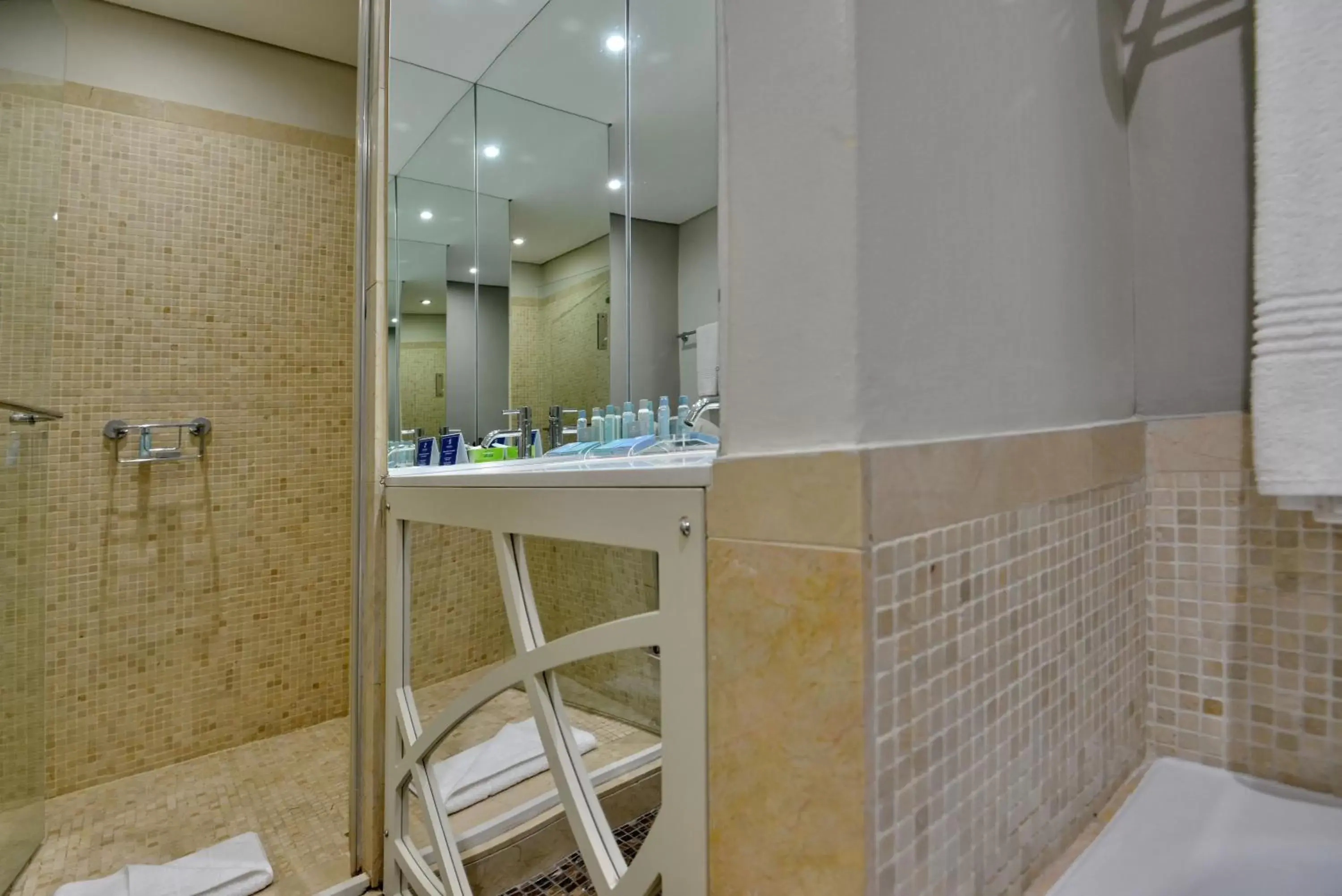 Shower, Bathroom in Lagoon Beach Hotel & Spa