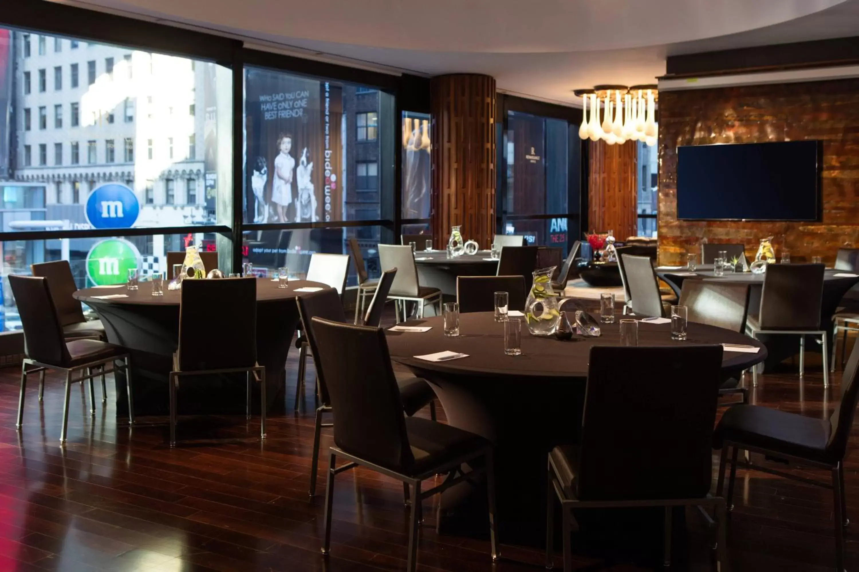 Meeting/conference room, Restaurant/Places to Eat in Renaissance New York Times Square Hotel