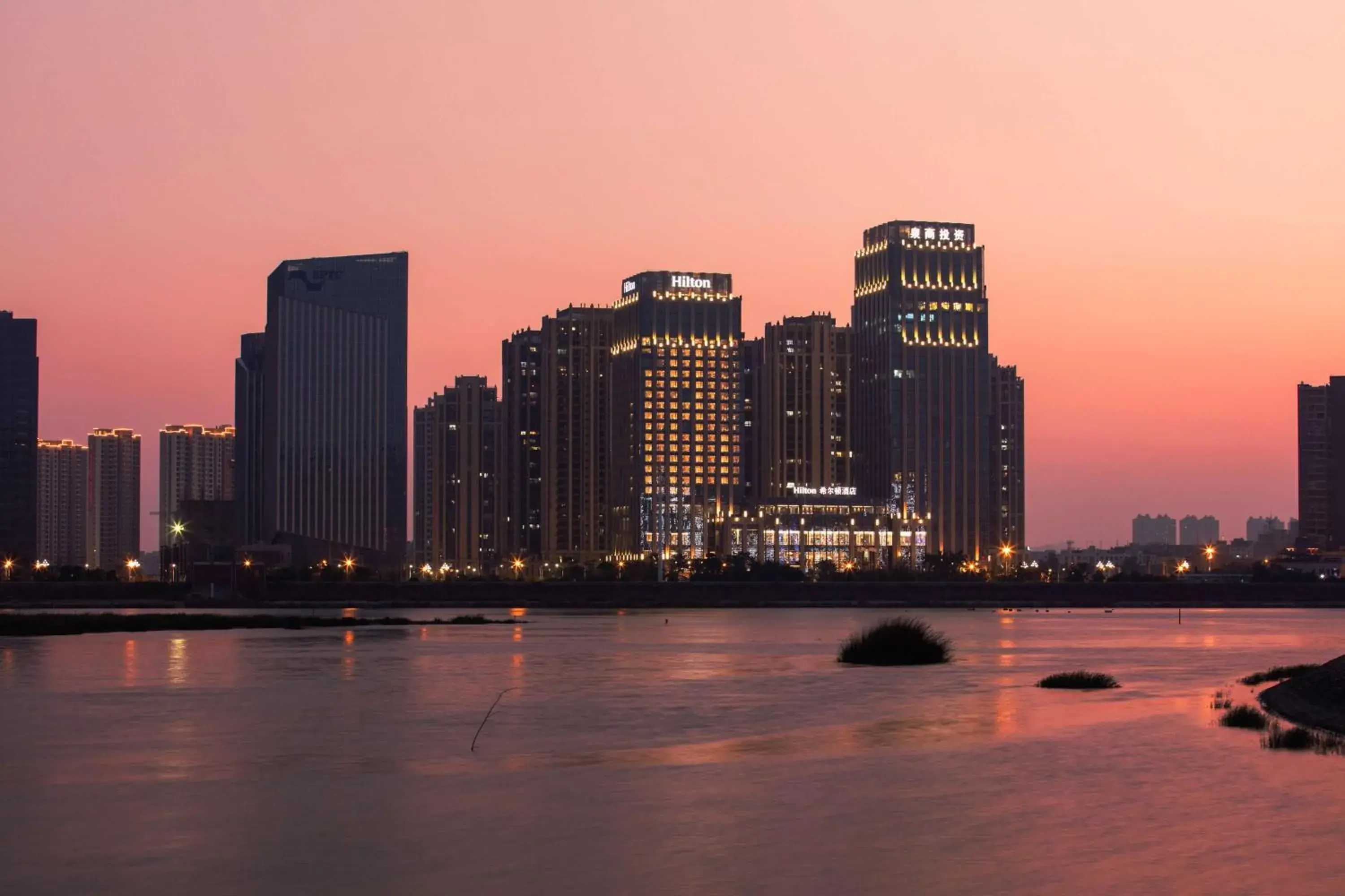 Property building in Hilton Quanzhou Riverside Property building in Hilton Quanzhou Riverside