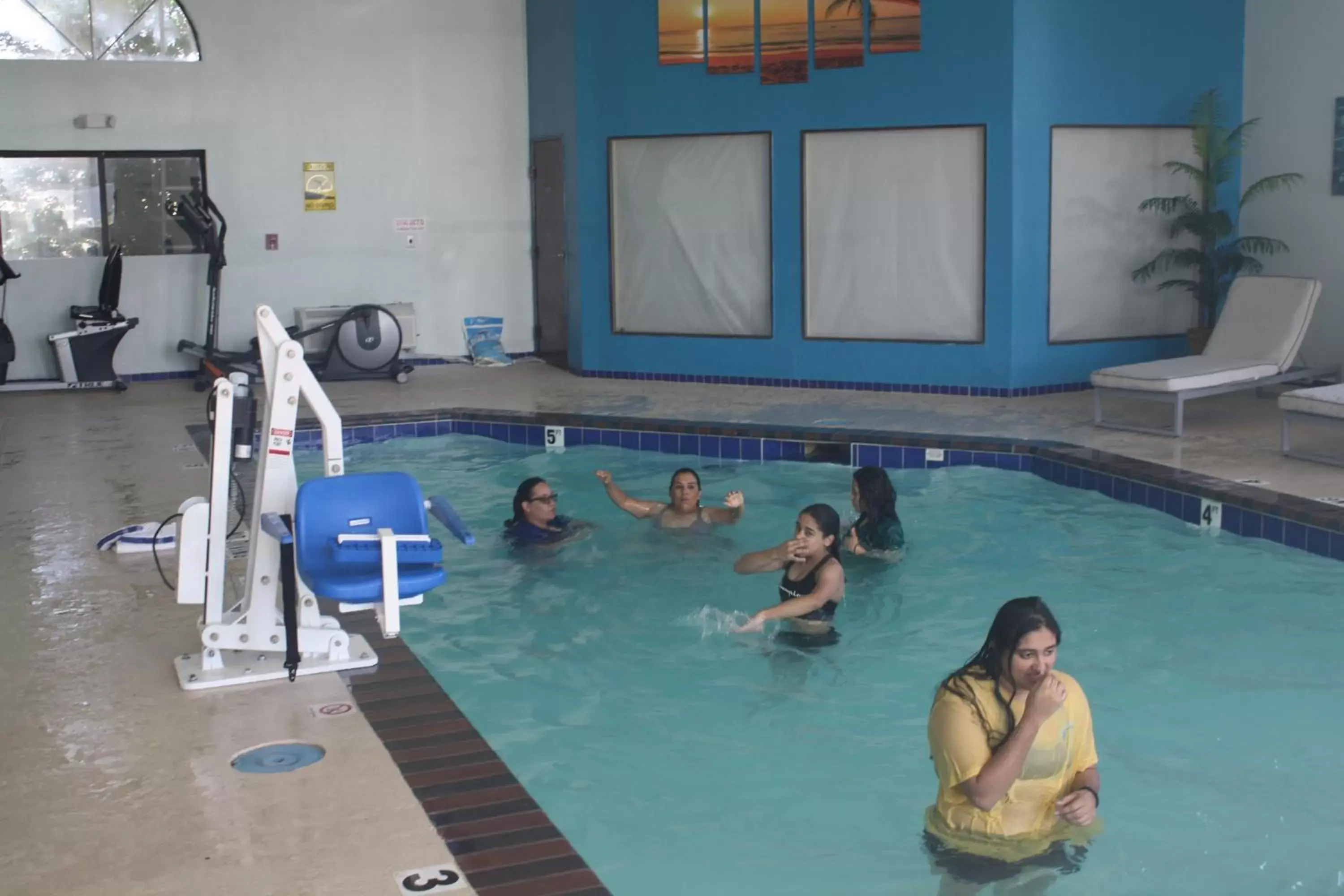 Activities, Swimming Pool in Executive Inn and Suites Wichita Falls