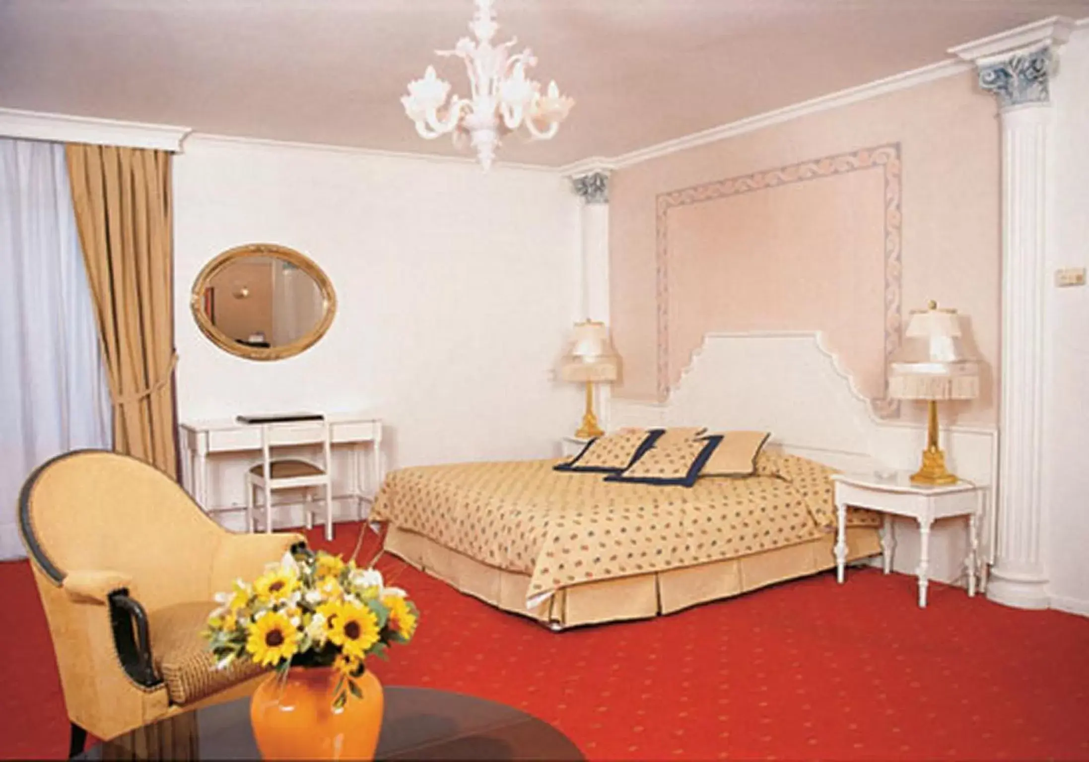 Bedroom, Bed in Akgun Istanbul Hotel