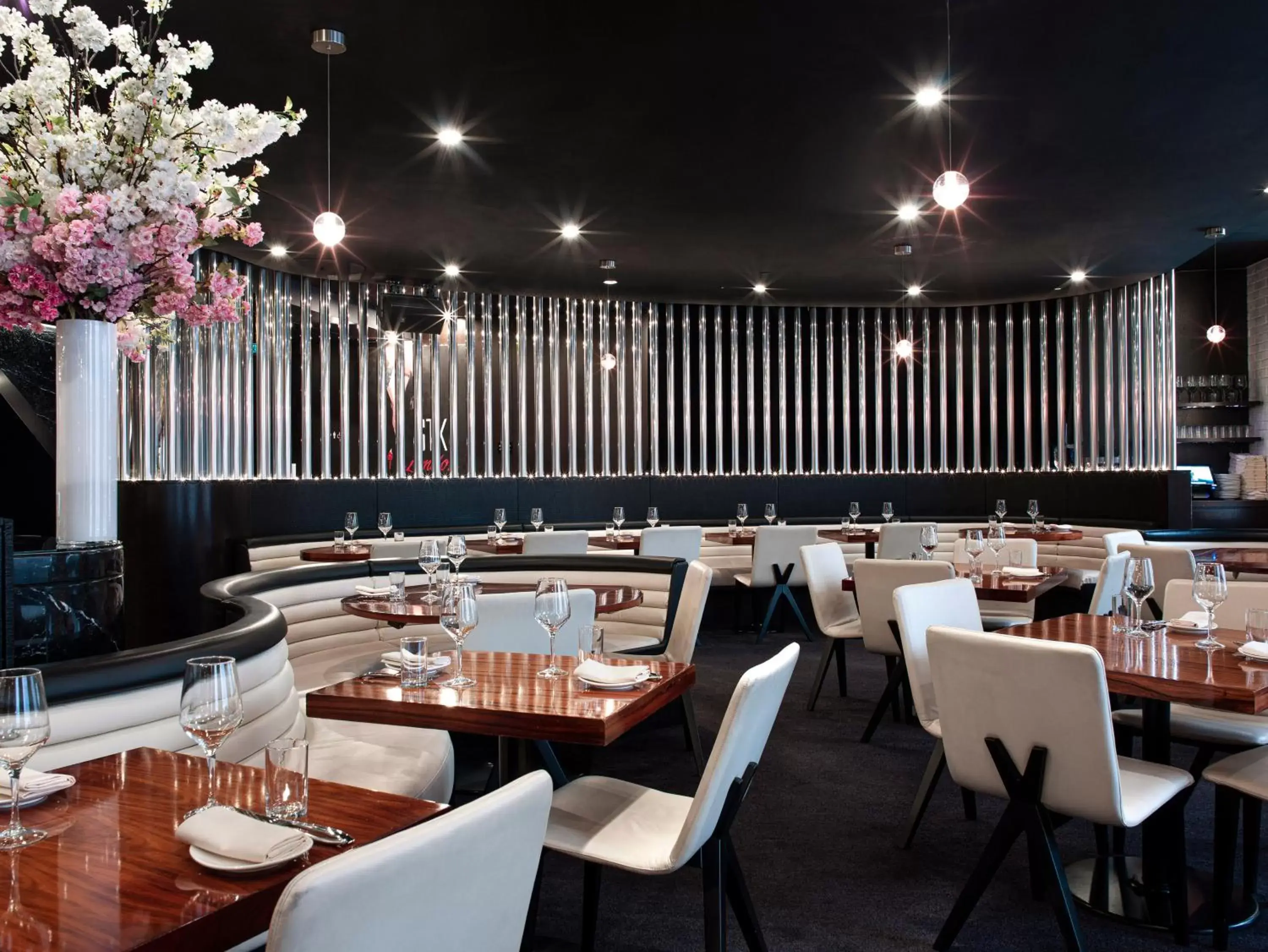 Lounge or bar, Restaurant/Places to Eat in ME London by Melia