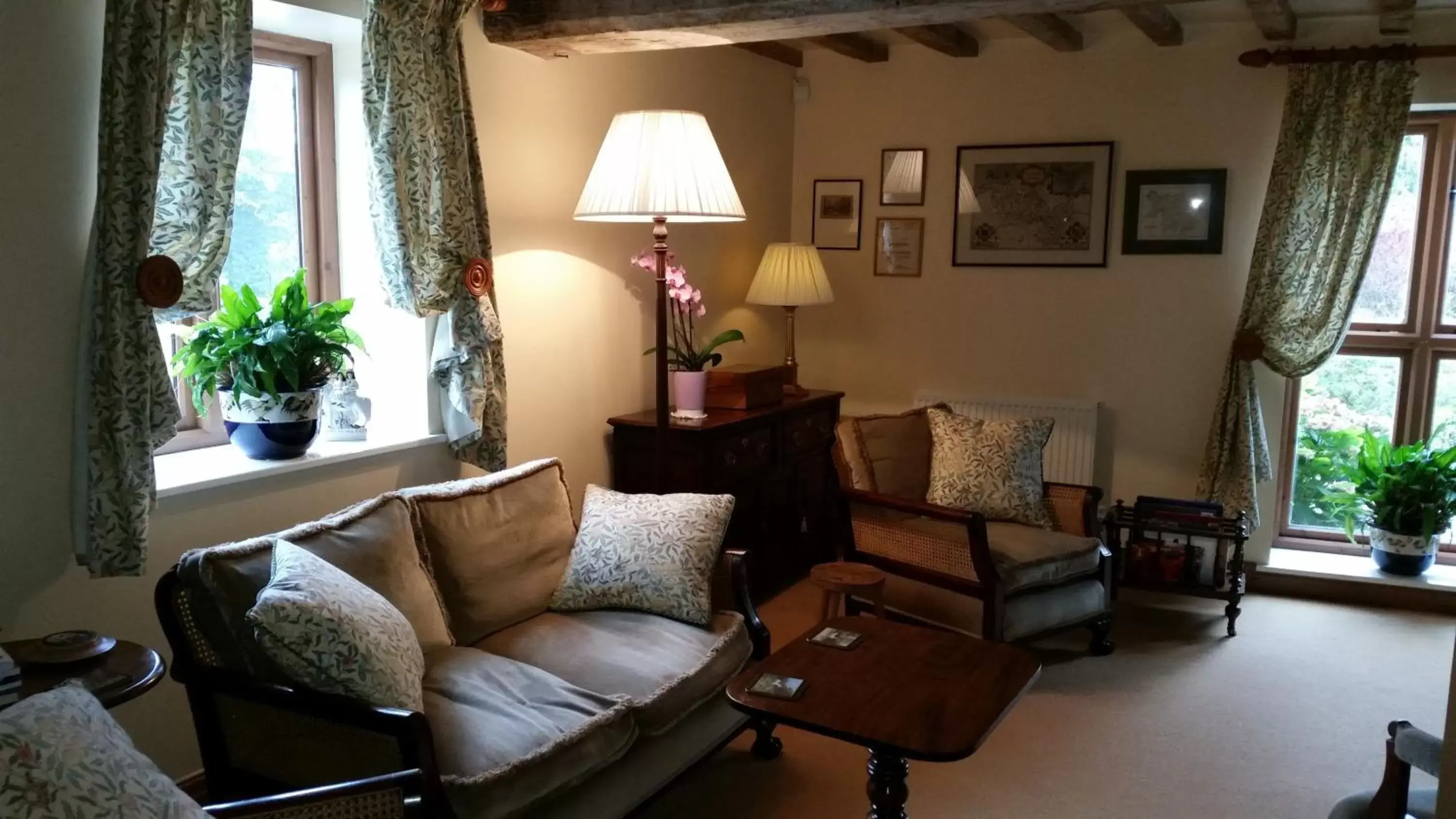 Seating Area in Ty Derw Country House B&B