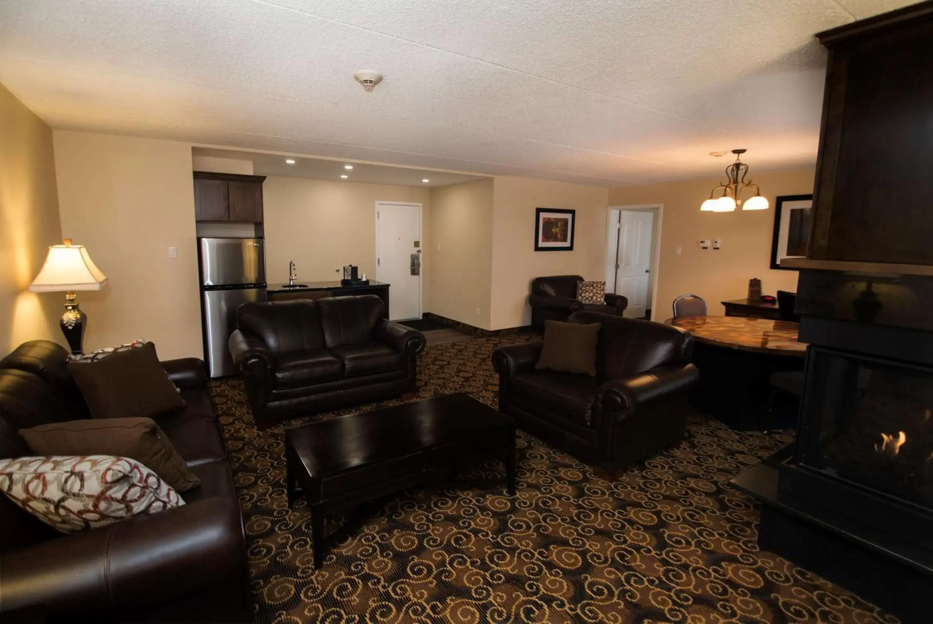 Photo of the whole room, Seating Area in Best Western Plus Dryden Hotel and Conference Centre