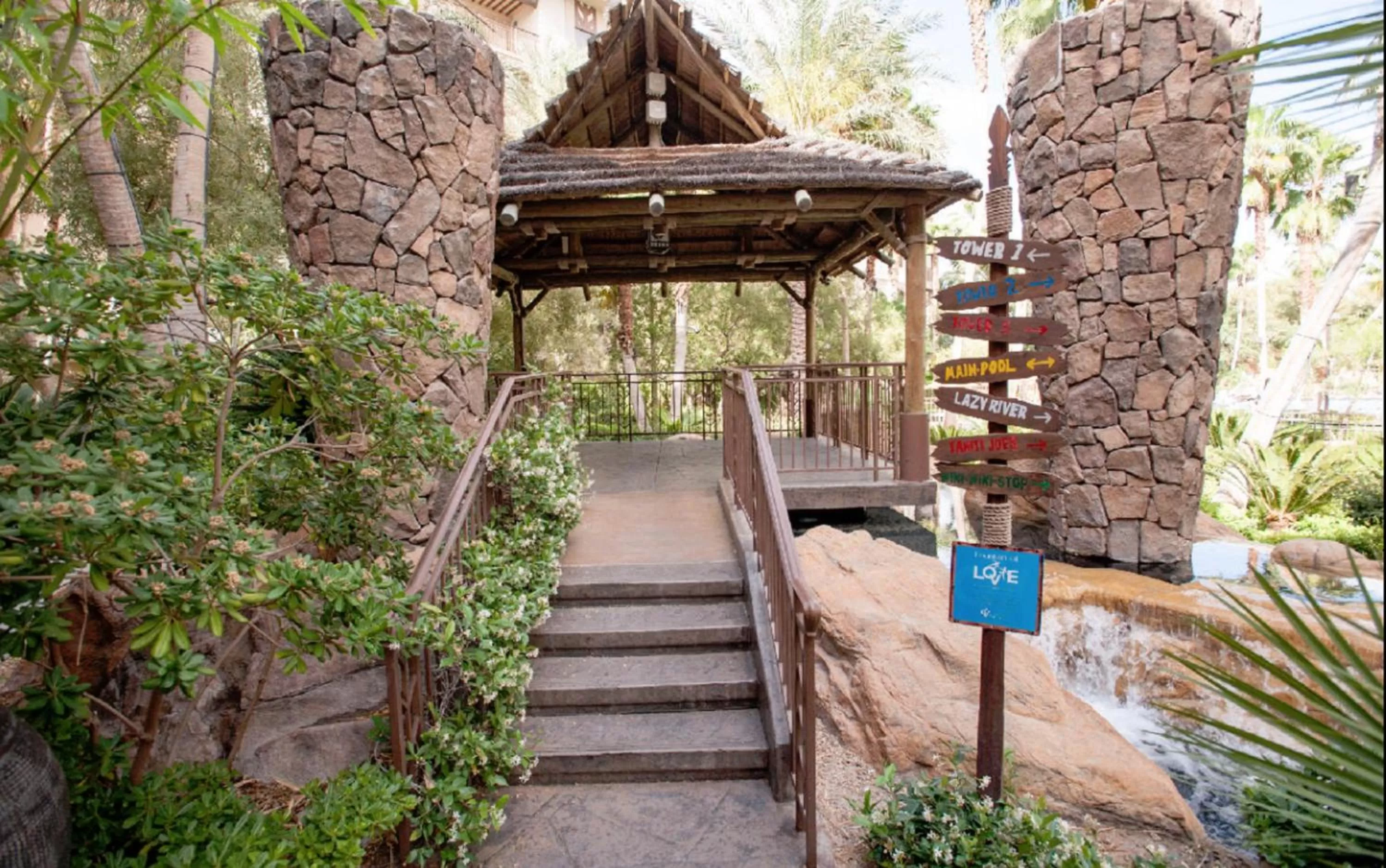 Area and facilities in Suites at Tahiti Village Resort and Spa-No Resort Fee