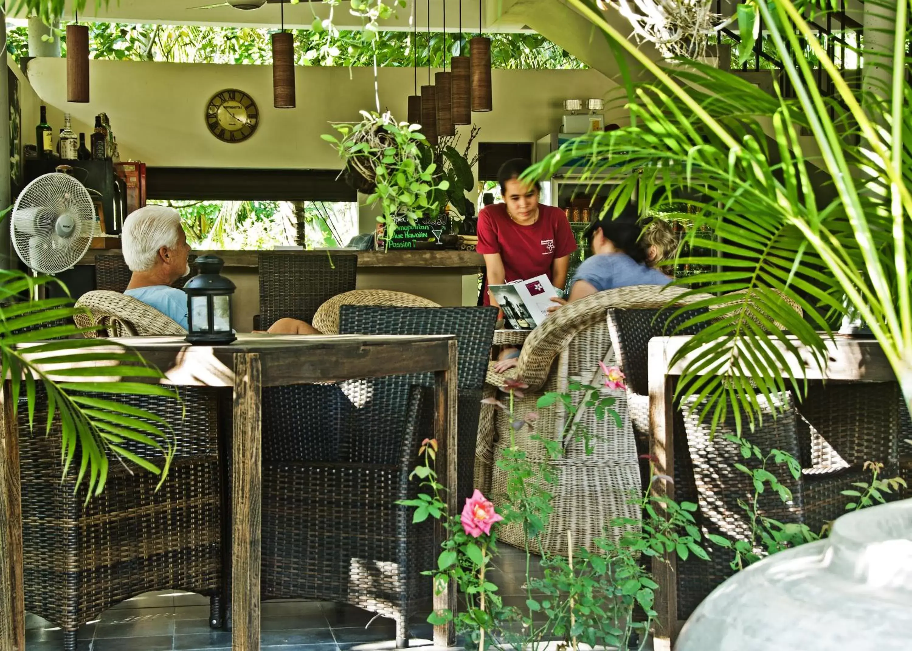 Restaurant/places to eat in Battambang Resort