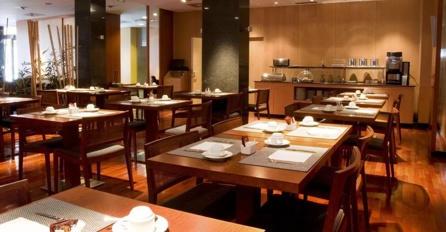 Restaurant/places to eat in Berenguer IV