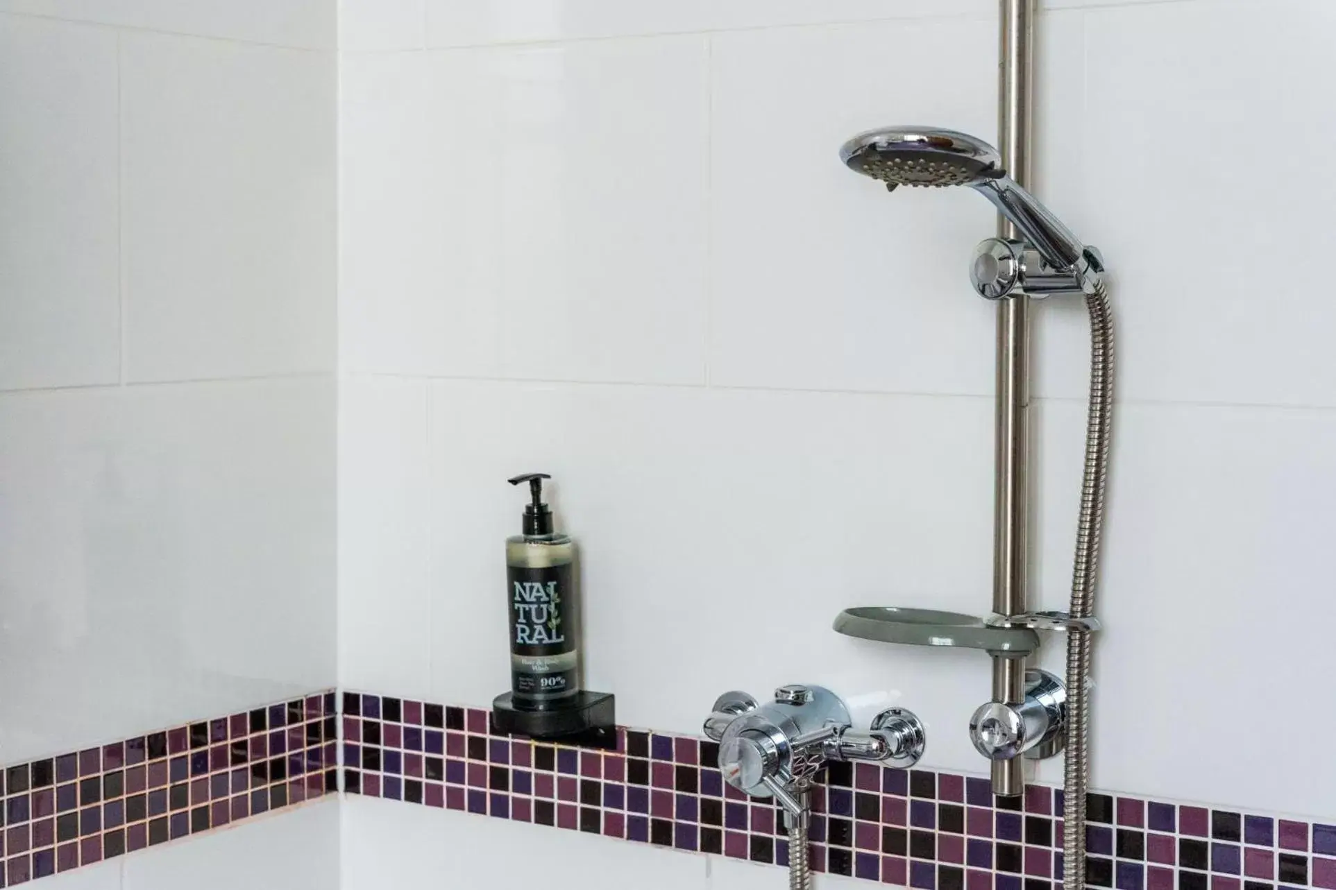 Budget Twin Room in Esplanade Hotel Llandudno Budget Twin Room in Esplanade Hotel Llandudno