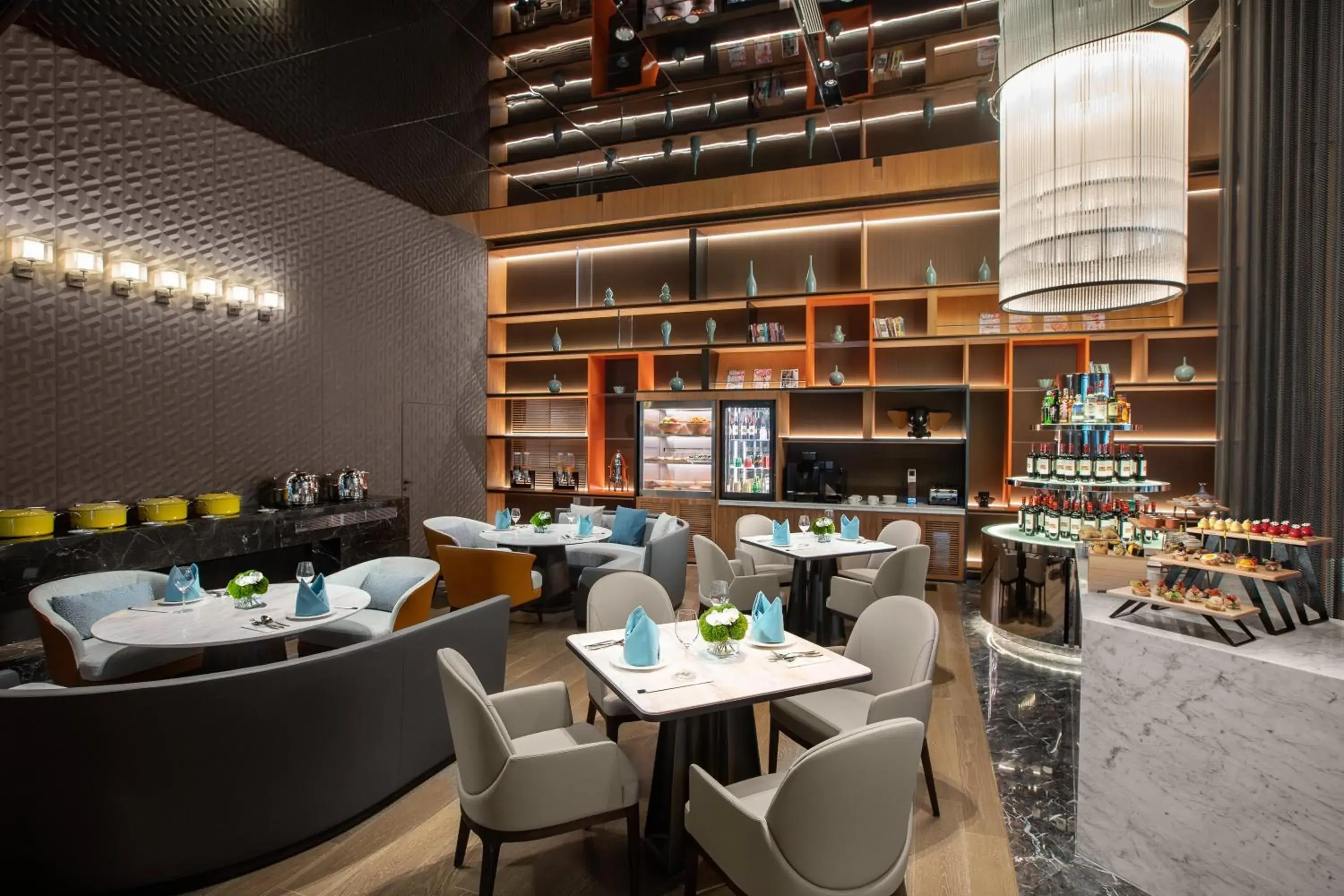 Other, Restaurant/Places to Eat in Crowne Plaza Zhengzhou High Tech Zone, an IHG Hotel