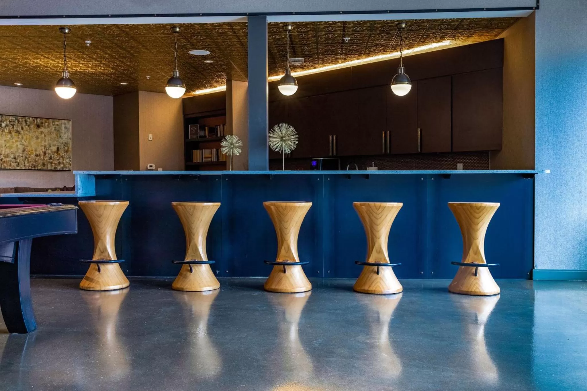 Communal lounge/ TV room in Placemakr Music Row - Vanderbilt