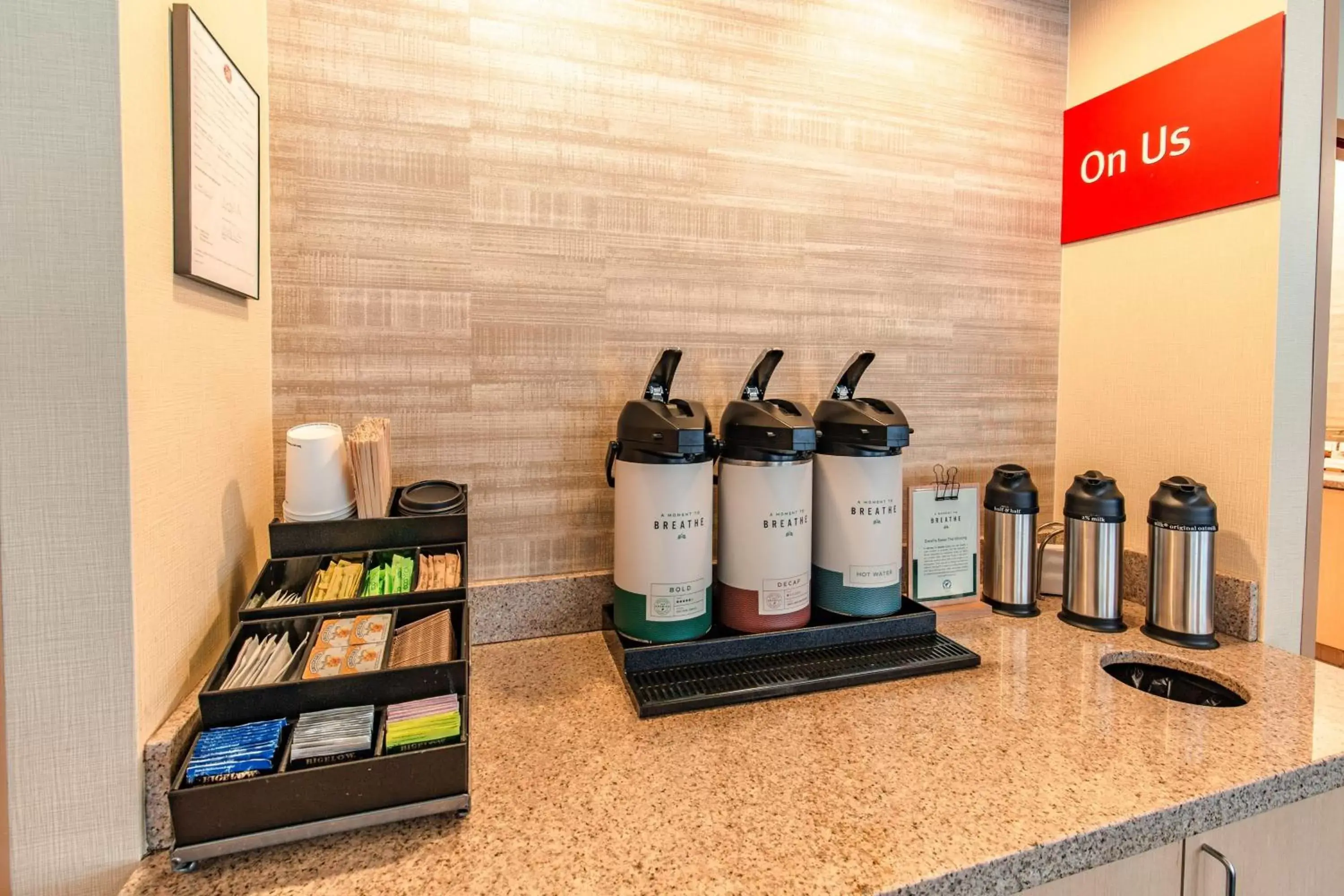 Coffee/tea facilities in TownePlace Suites by Marriott Gilford