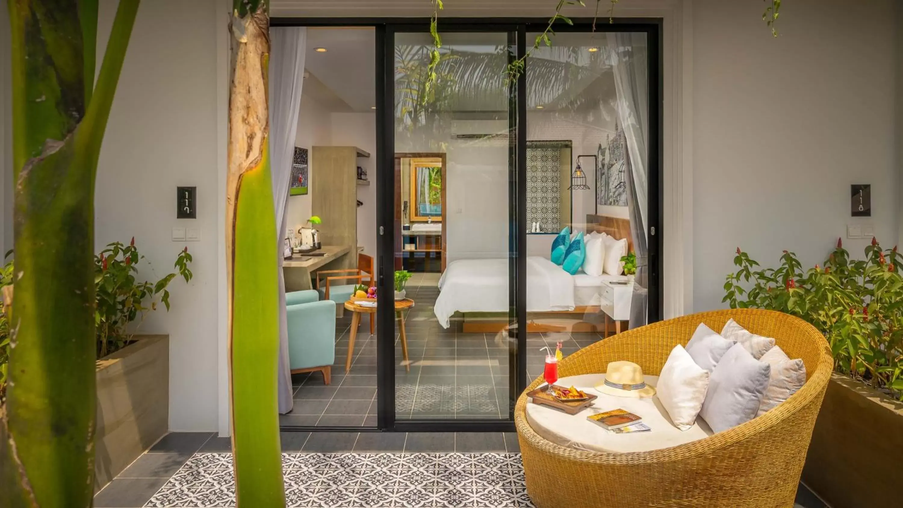 Cabana Pool Access in Grand Venus La Residence Cabana Pool Access in Grand Venus La Residence