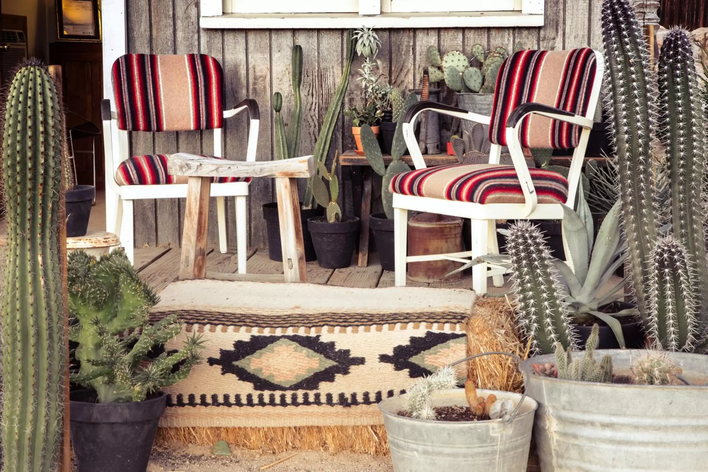 Patio, Seating Area in Pioneertown Motel