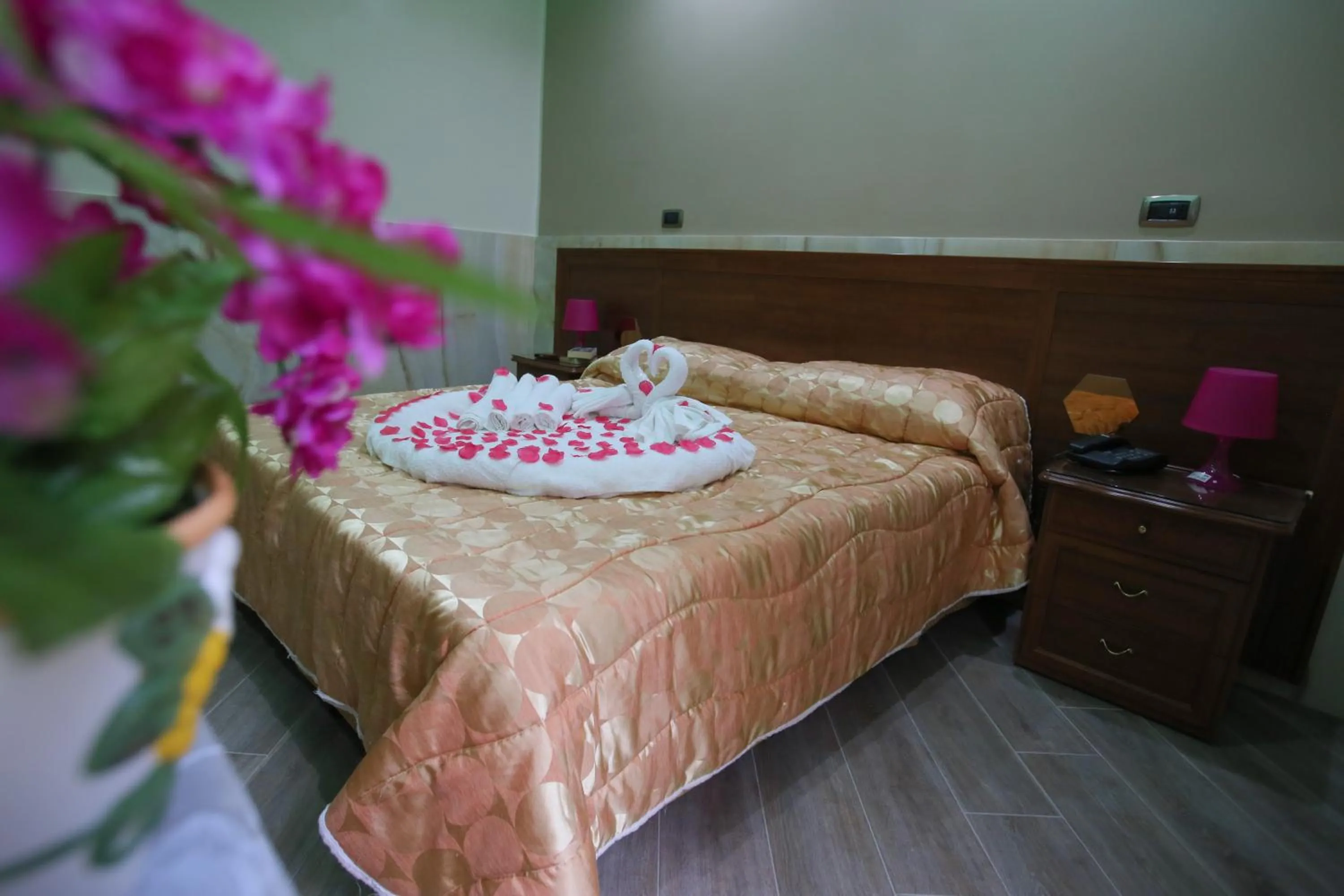 Bedroom, Bed in Hotel Iris