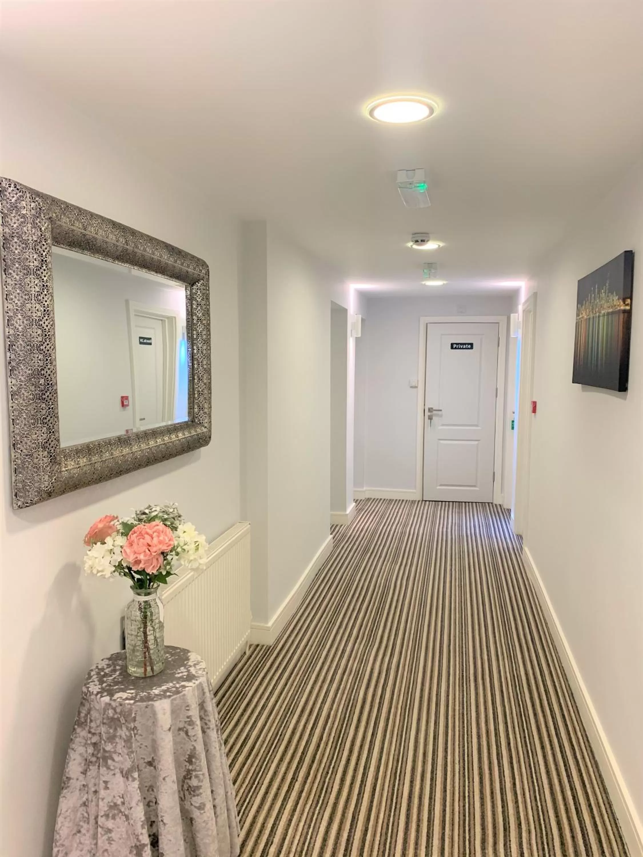 Lobby or reception in Green View Hotel Near Dartford